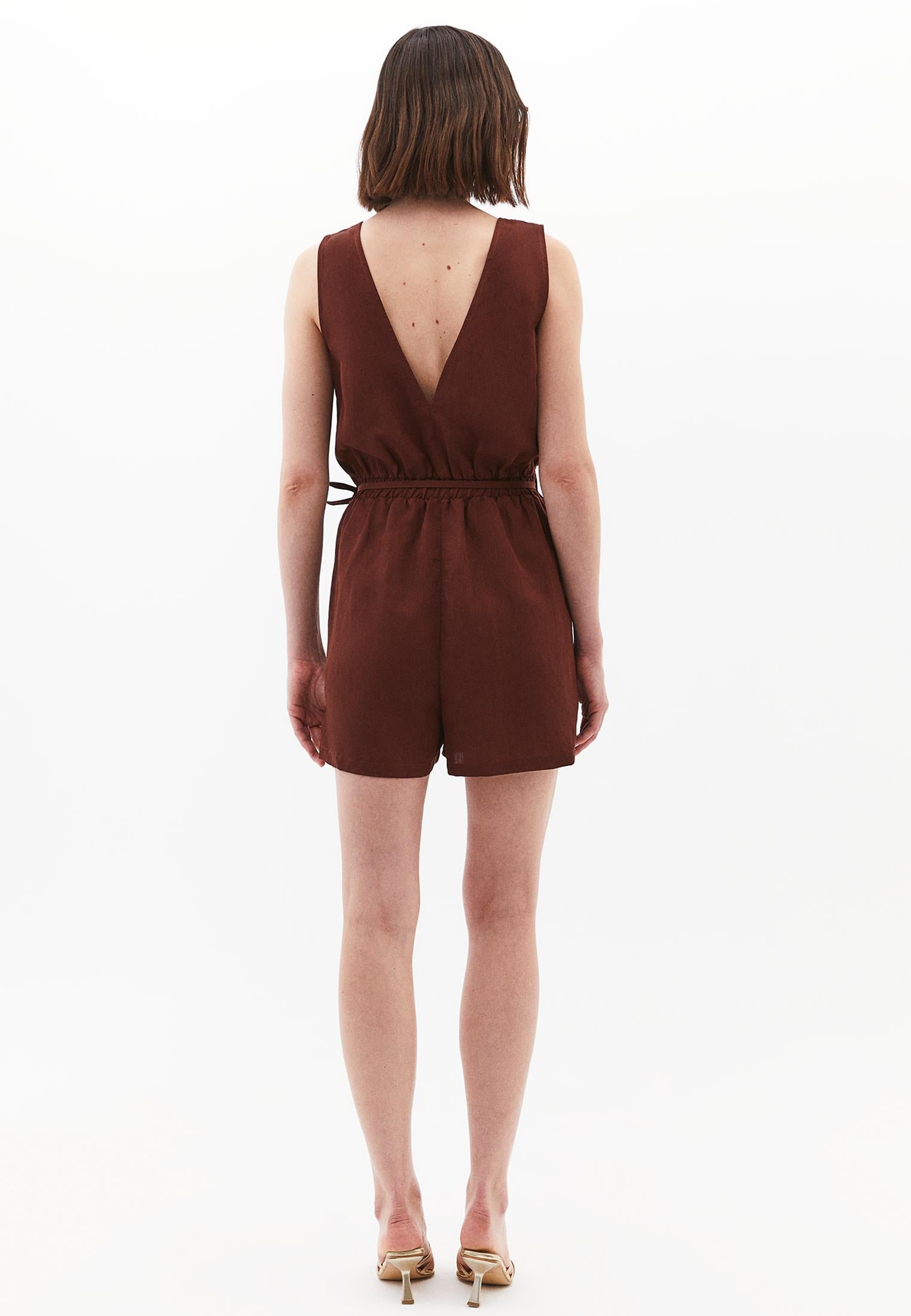 Short Closed V-Neck Jumpsuit With Belt Detail - CHOCOLATE FONDANT
