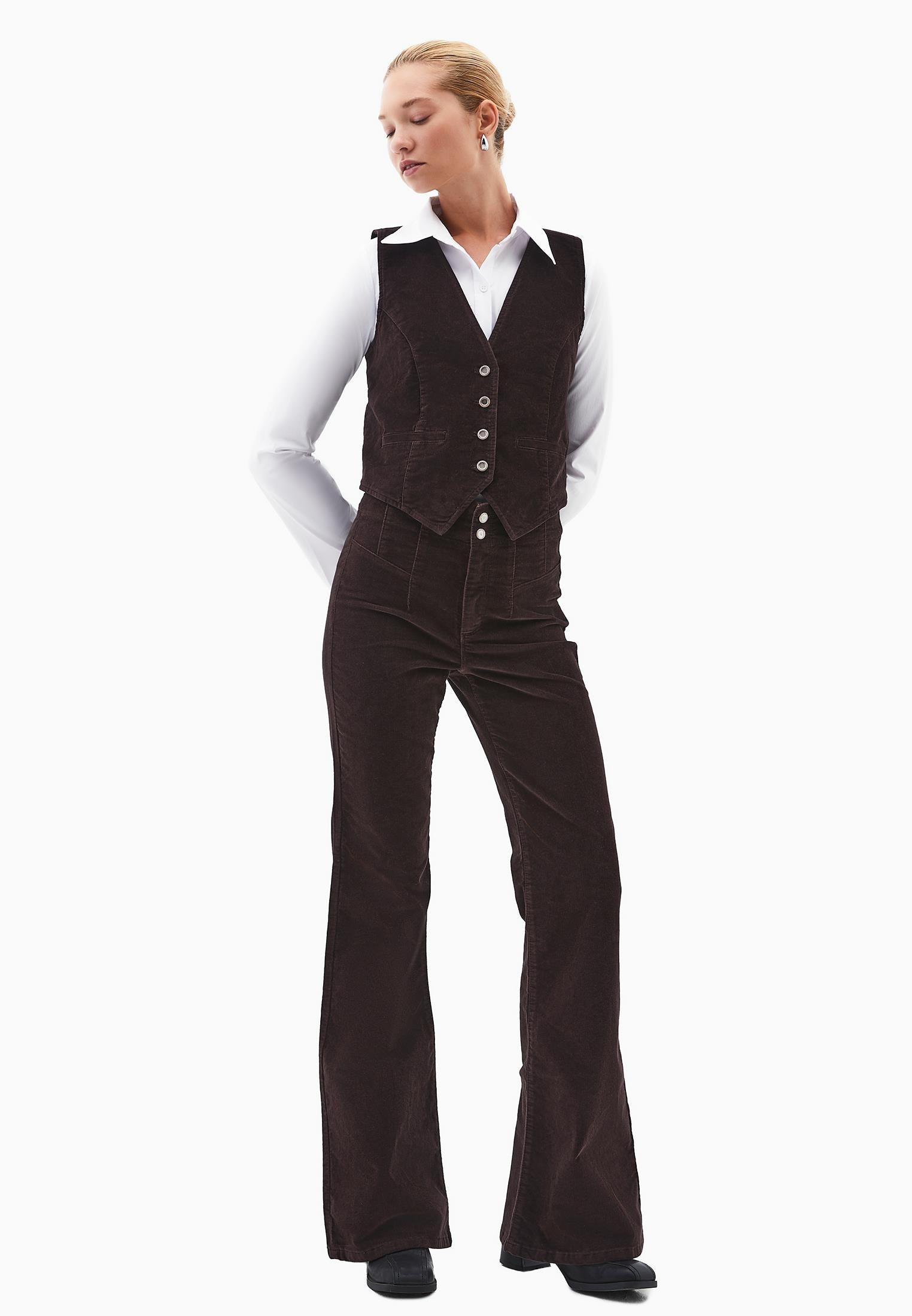 V-Neck Ribbed Velvet Vest - CHOCOLATE TORTE