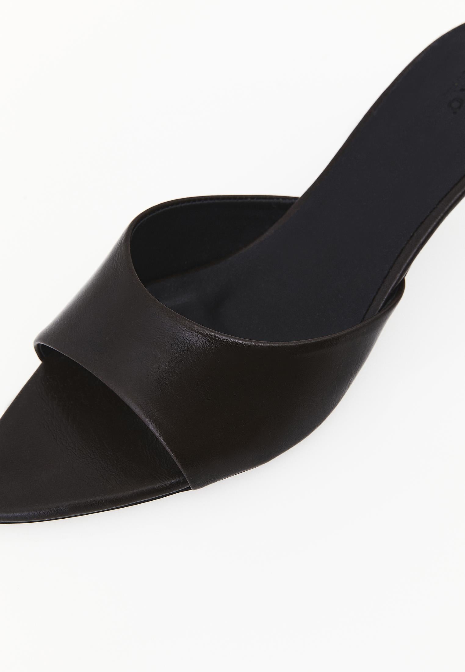 Shoe - CHOCOLATE TORTE