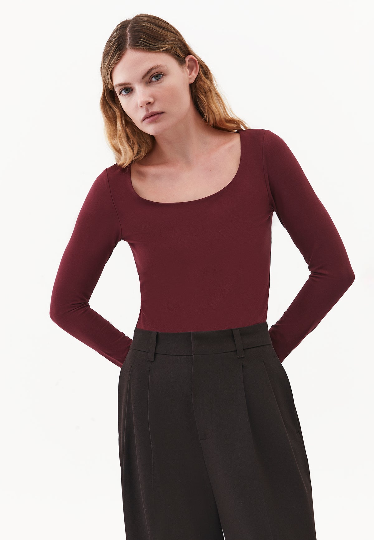 Long Sleeve U Neck Bodycon T-Shirt - CHOCOLATE TRUFFLE