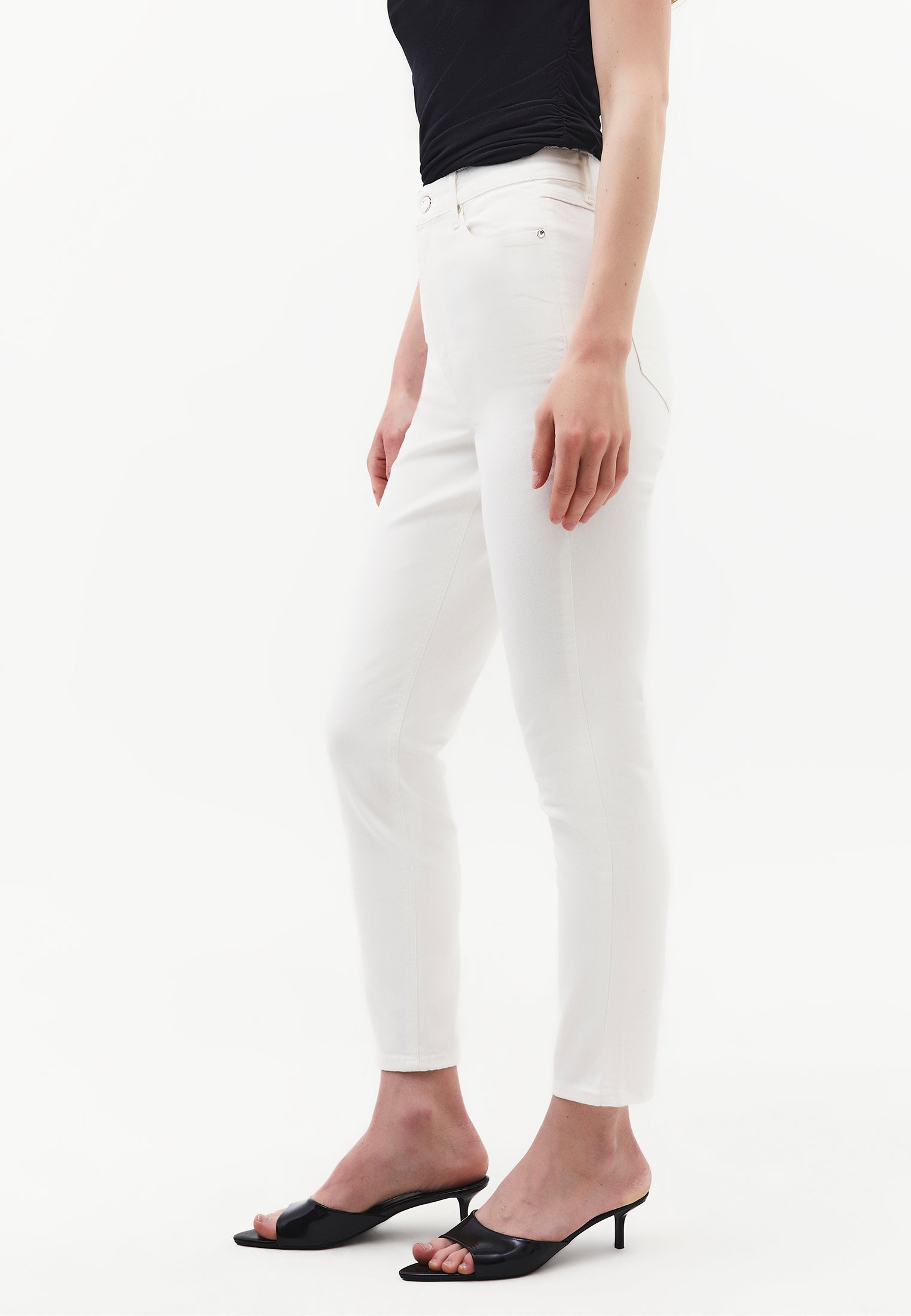 High Waist Pants With Pocket Details And Slim Leg - CLOUD DANCER