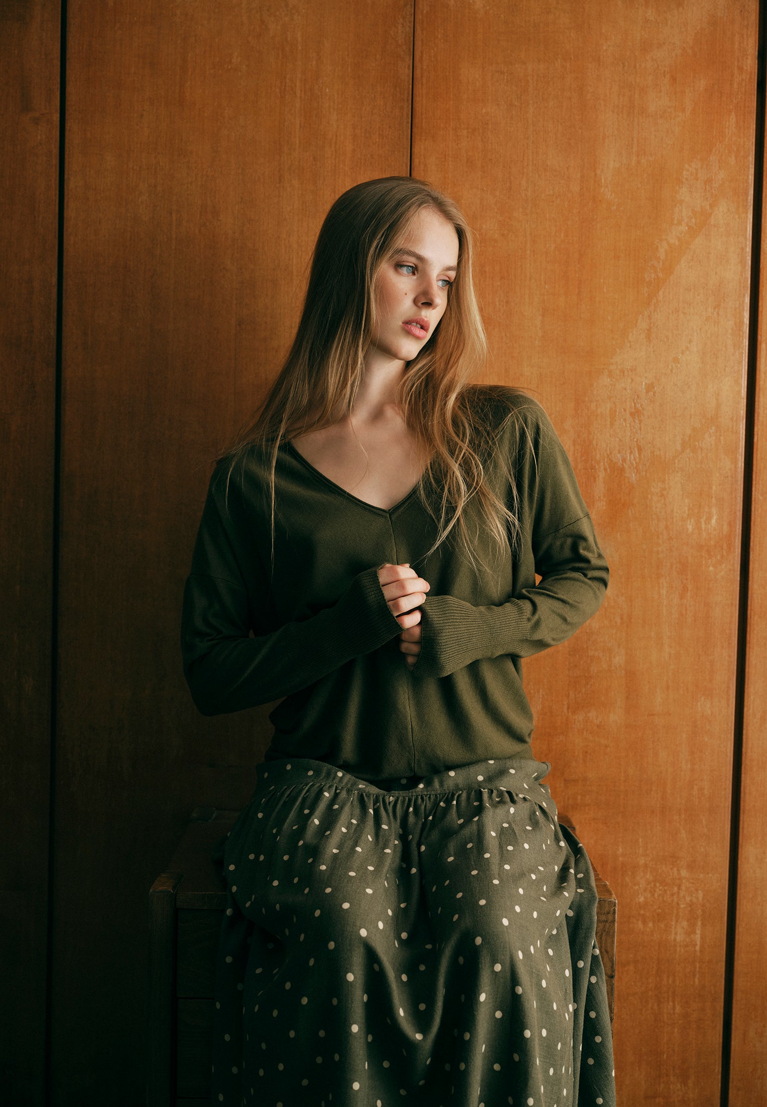 V Neck Long Sleeve Sweater - DARK OLIVE