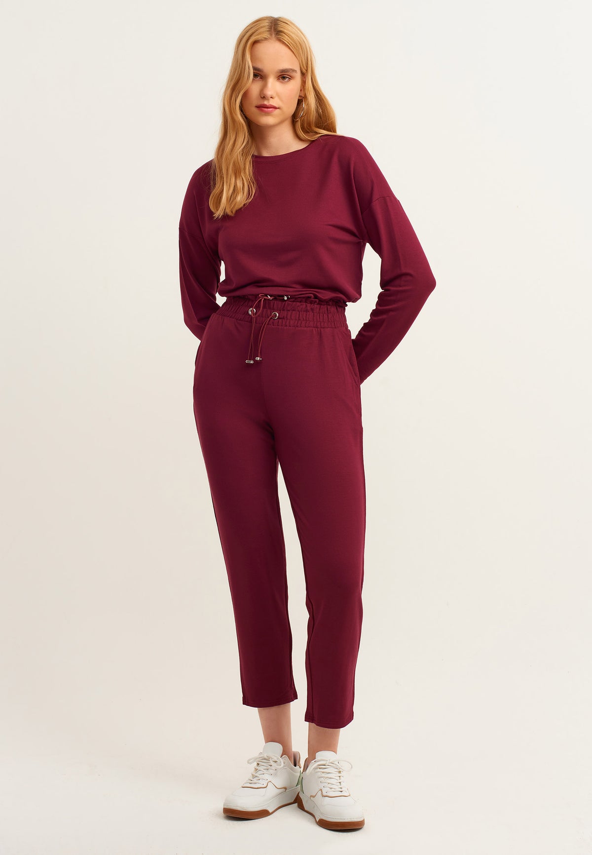 Cropped Crew Neck Long Sleeve Sweatshirt - EGGPLANT