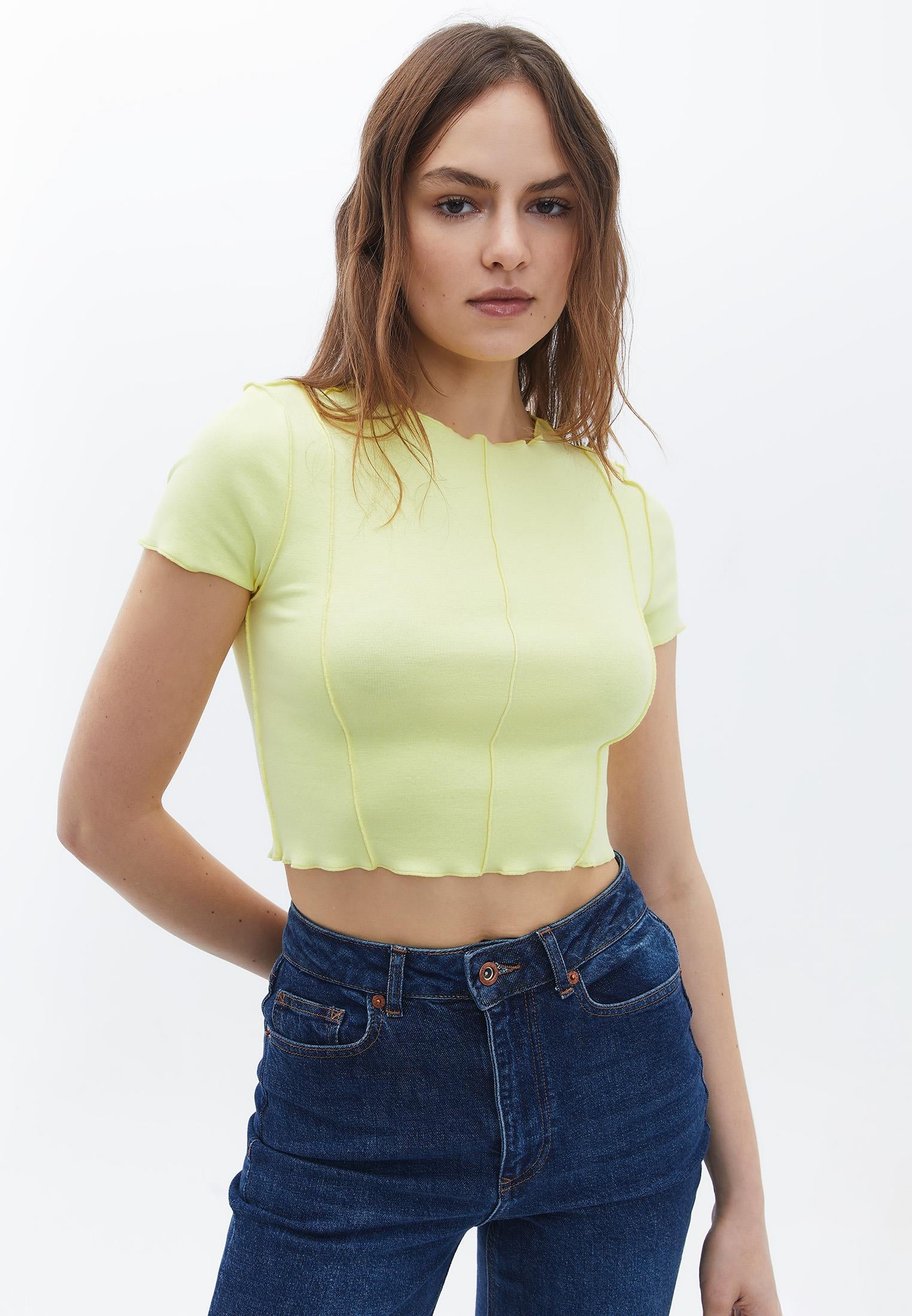 Closed Form Cropped Short Sleeve Crew Neck T-Shirt - ELFIN YELLOW