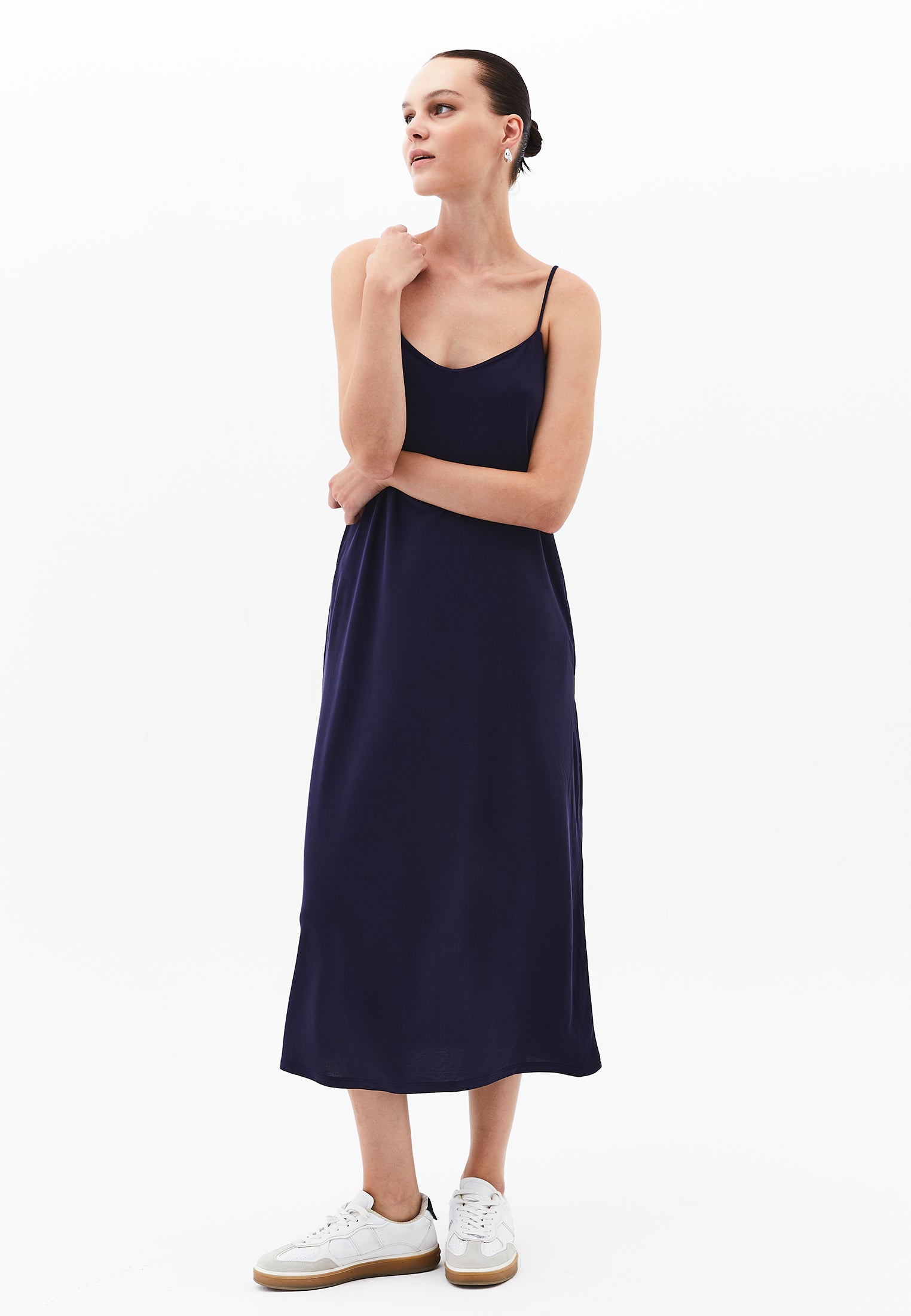 V Neck Sleeveless Midi Dress - EVENING BLUE