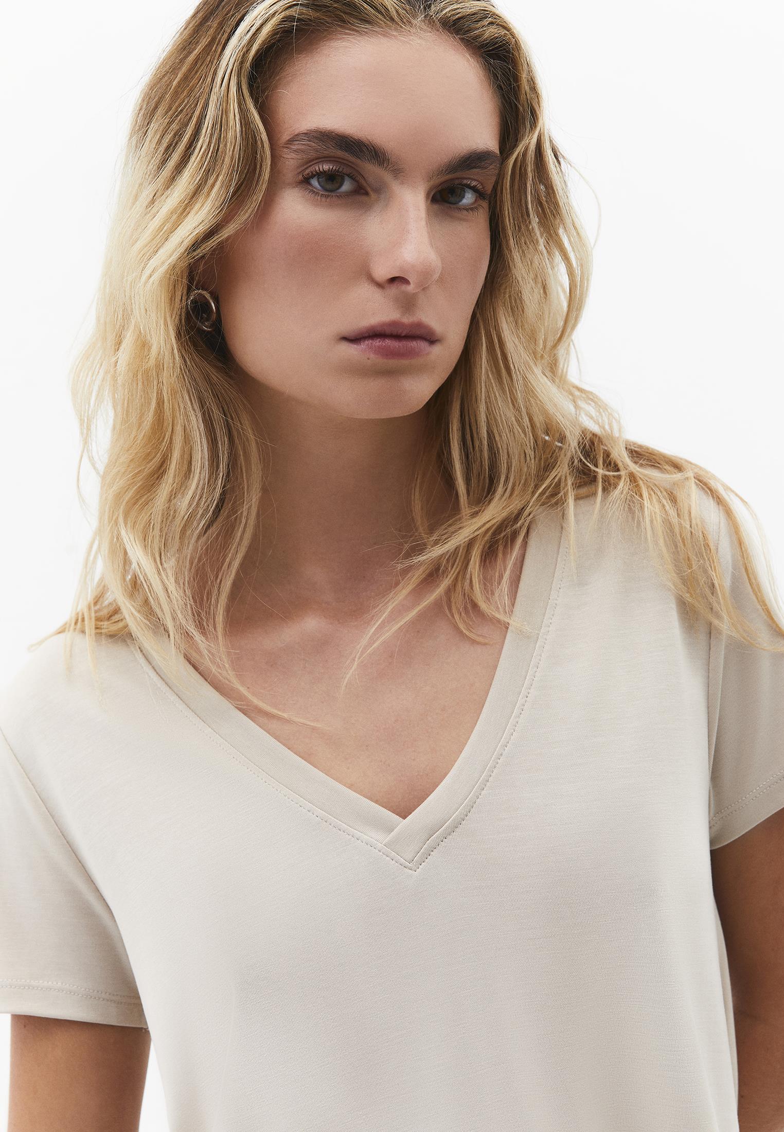 V Neck T-Shirt - FEATHER GRAY