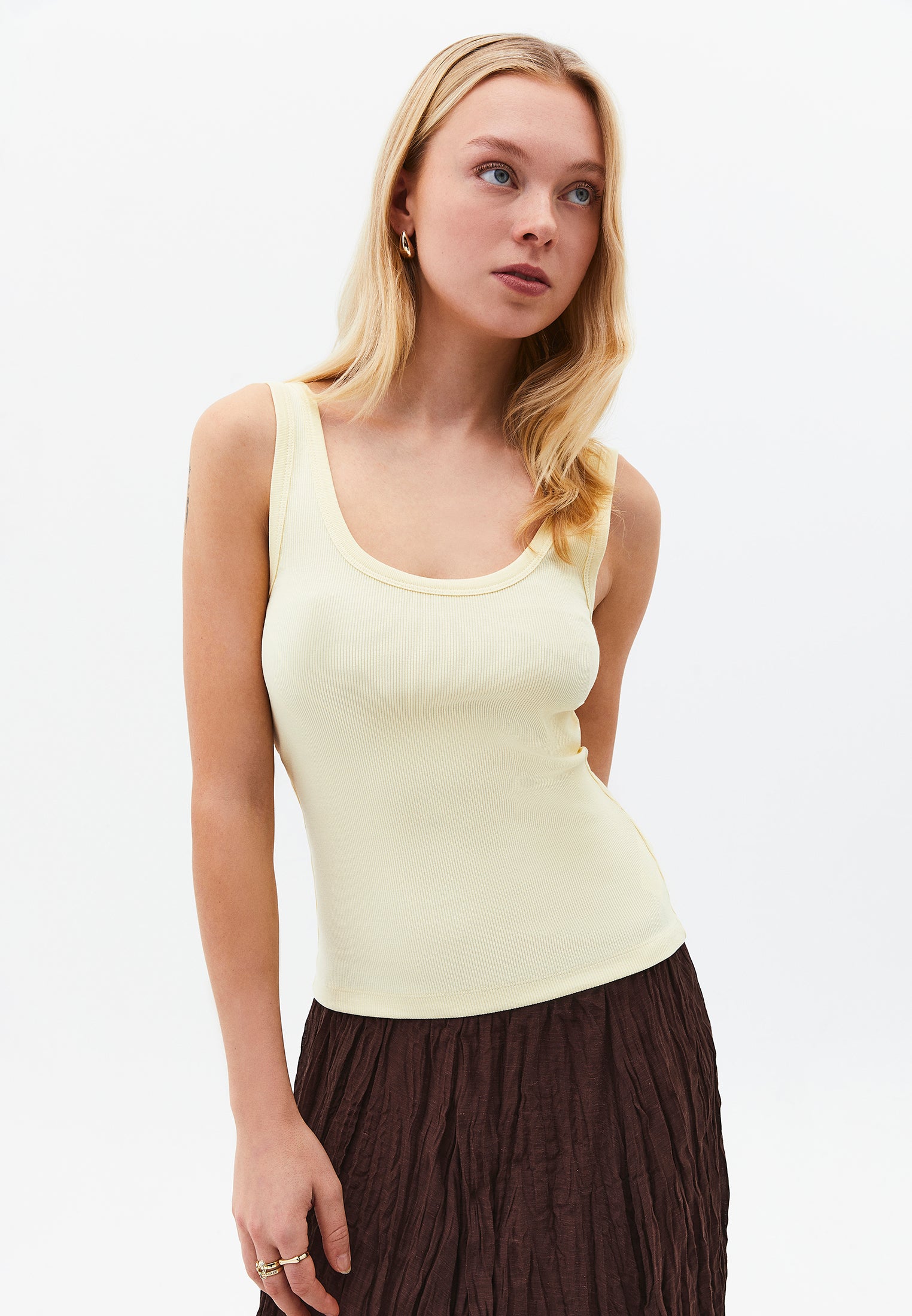 U Neck Tank Top - FLAN