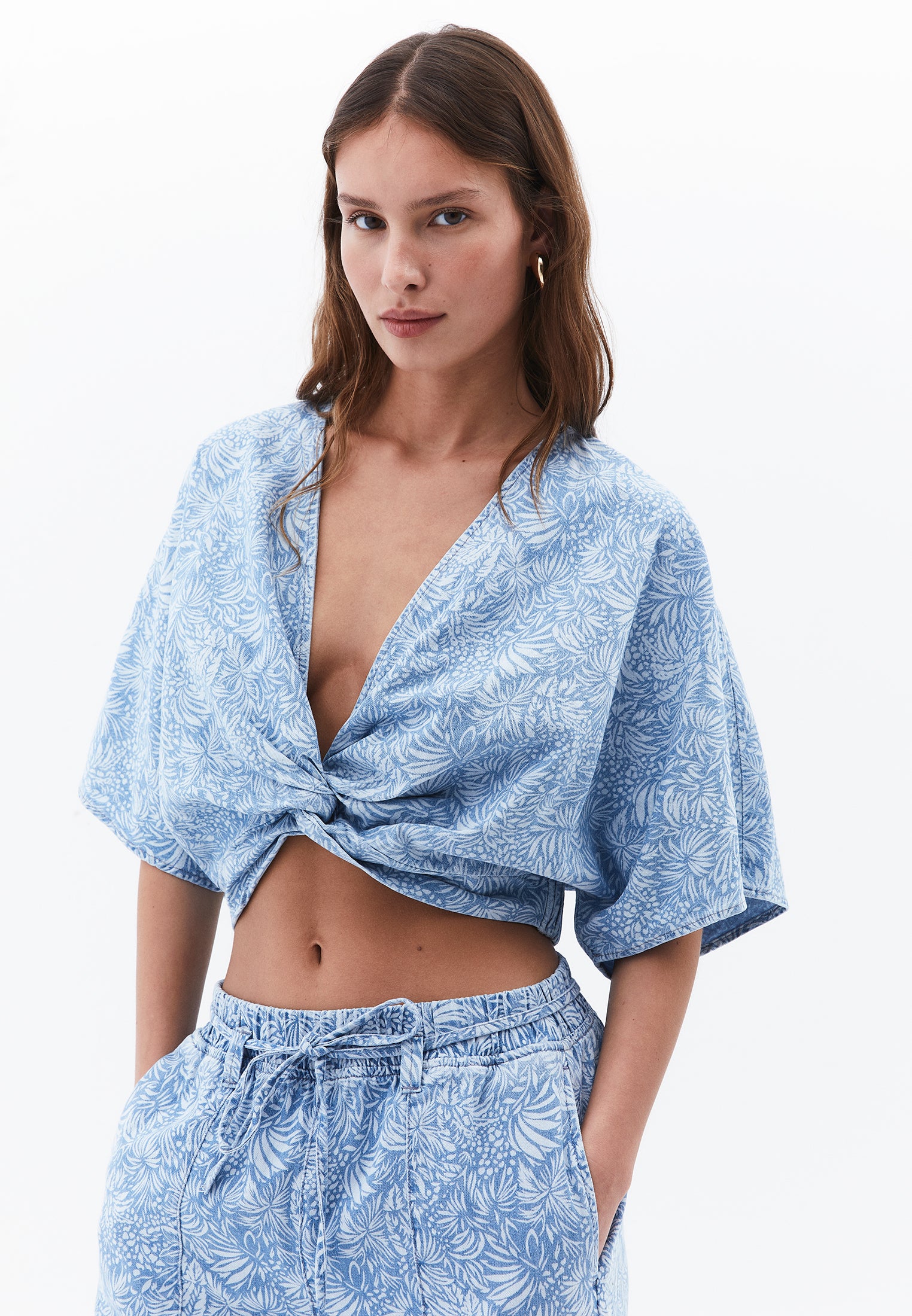 Twisted V Neck Blouse - FLORAL DENIM