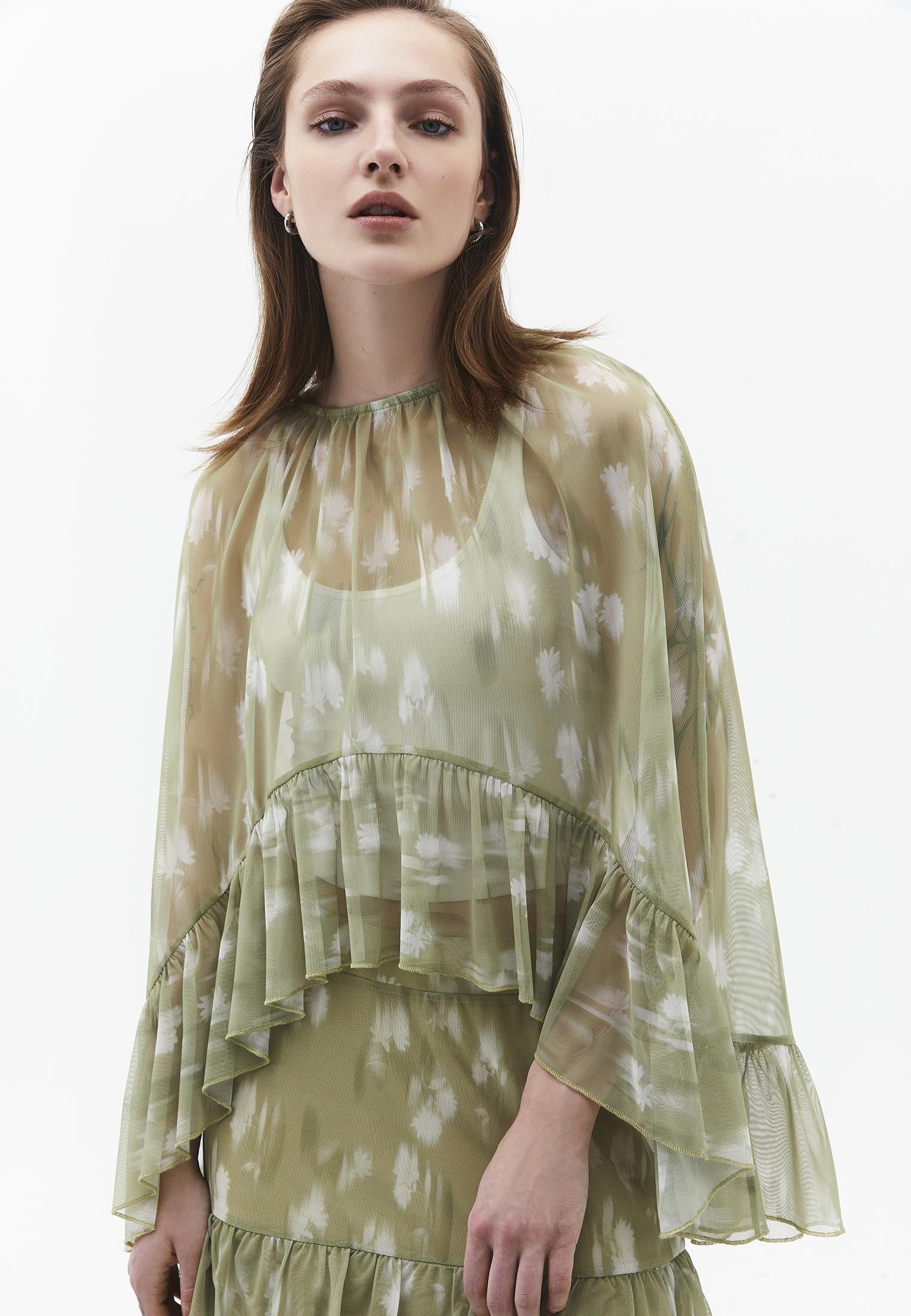 Kimono With Ruffle Details And Bateau Neck - FLOWER COMB