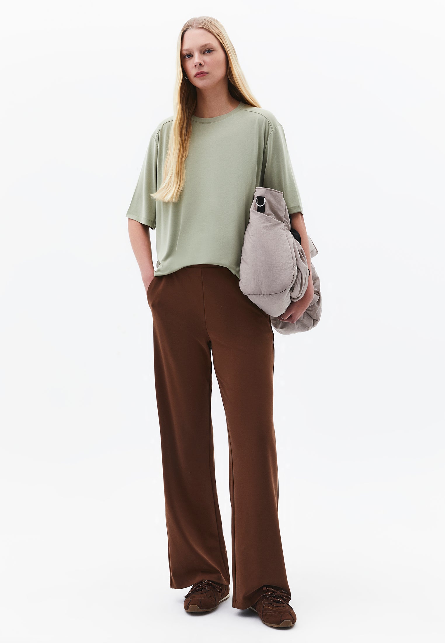 Straight Leg High Waist Sweatpant - FONDUE FUDGE