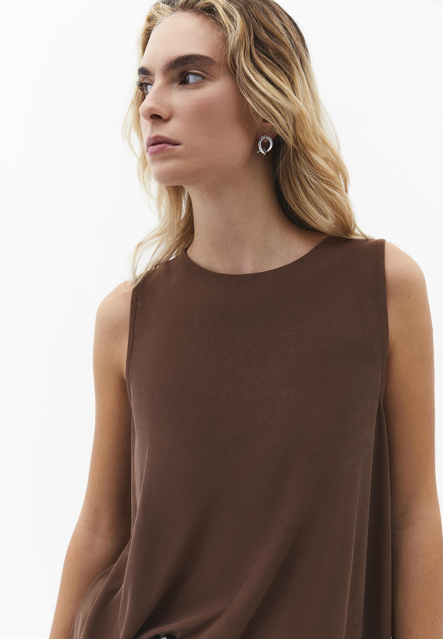 Crew Neck Loose Fit Tank Top - FONDUE FUDGE