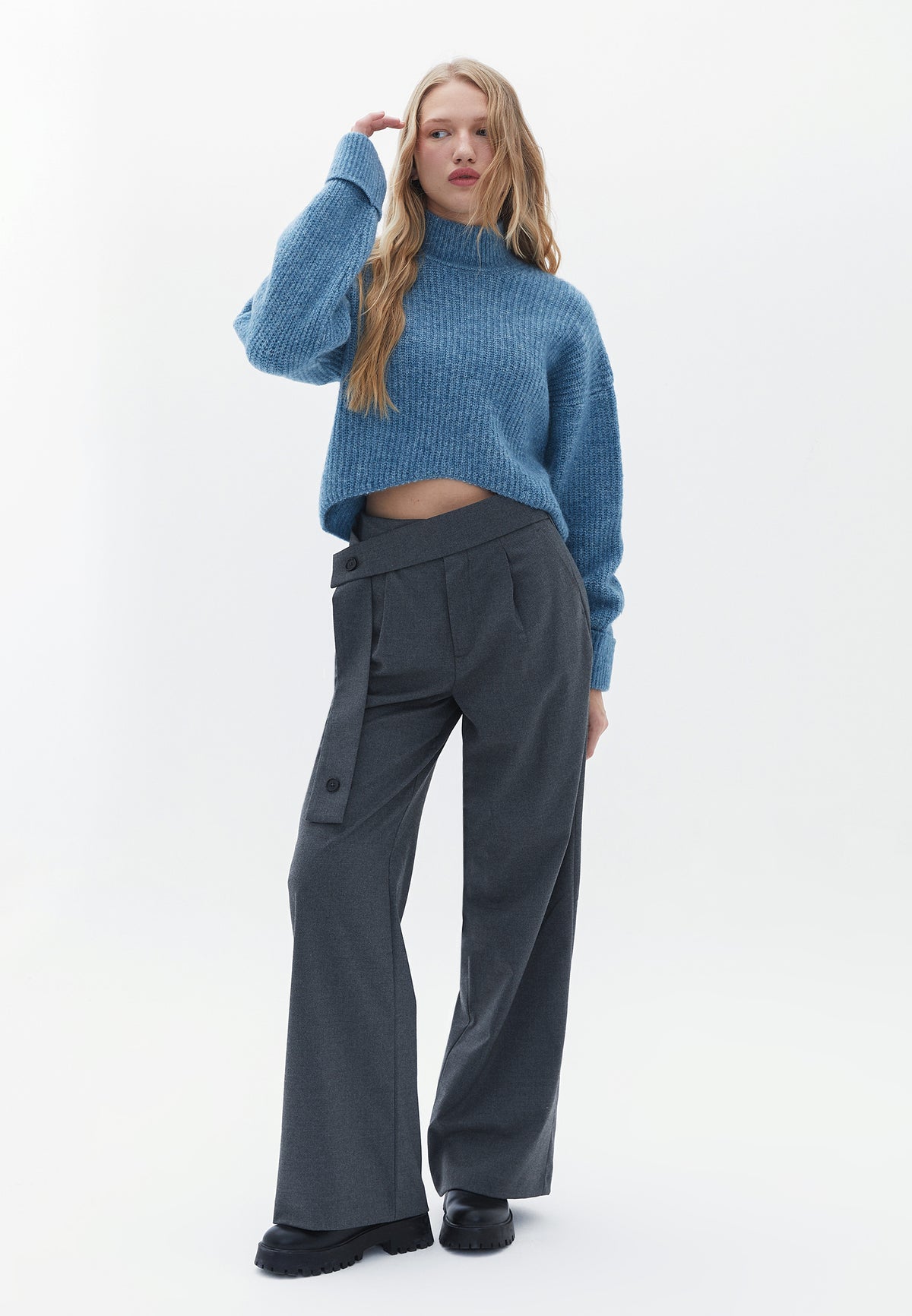 High Neck Slit Crop Sweater - FORGET ME NOT MELANGE