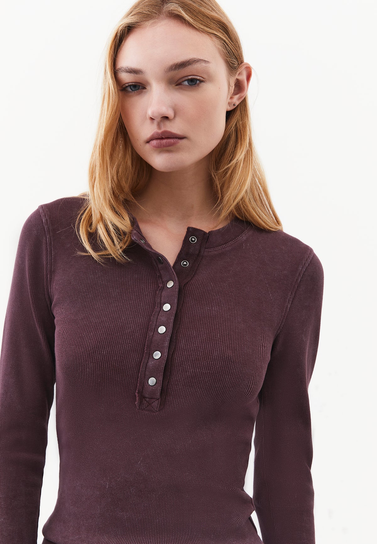 Crew Neck Long Sleeve Bodycon T-Shirt - FUDGE
