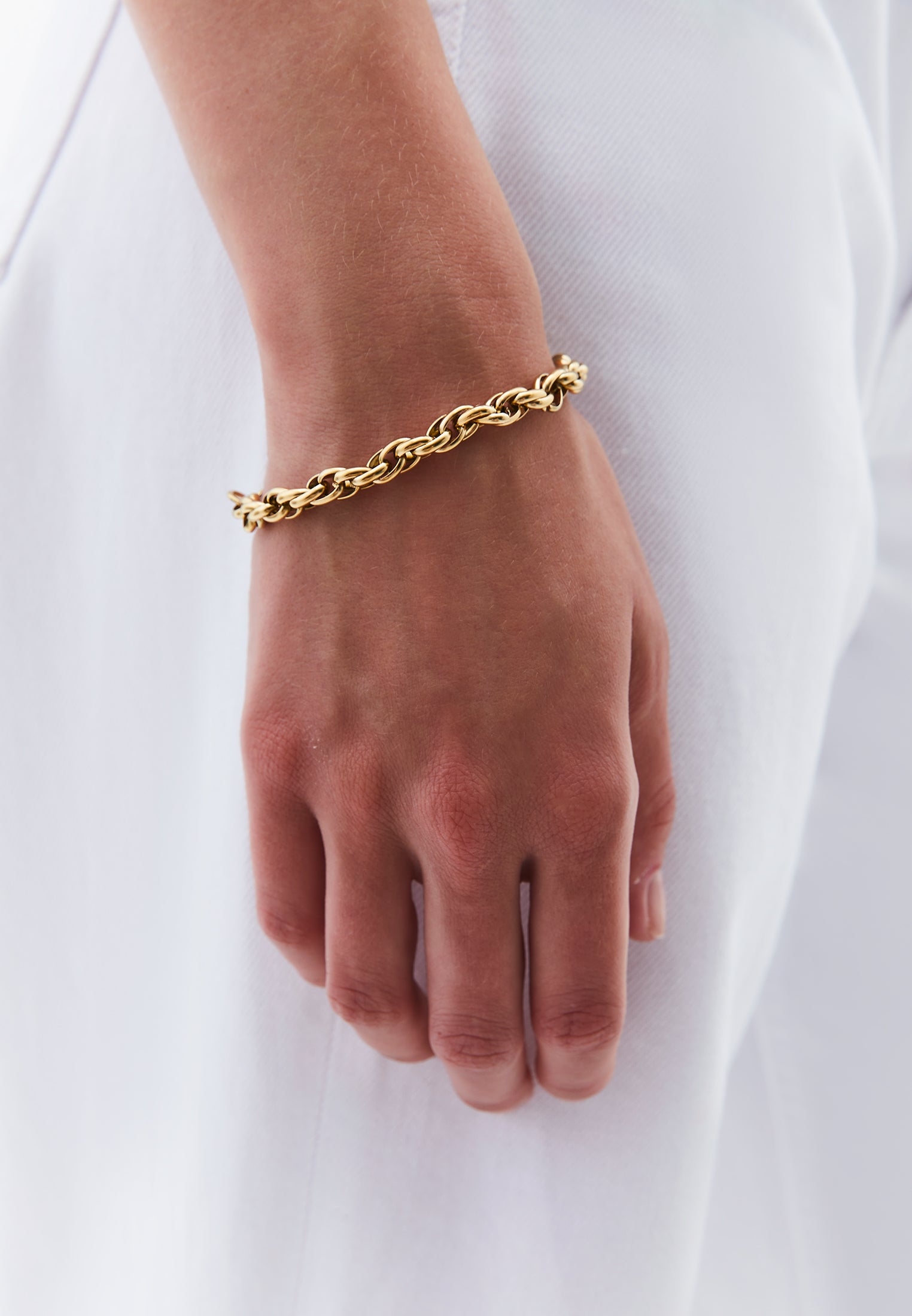 Bracelet Suitable For Daily Use - GOLD