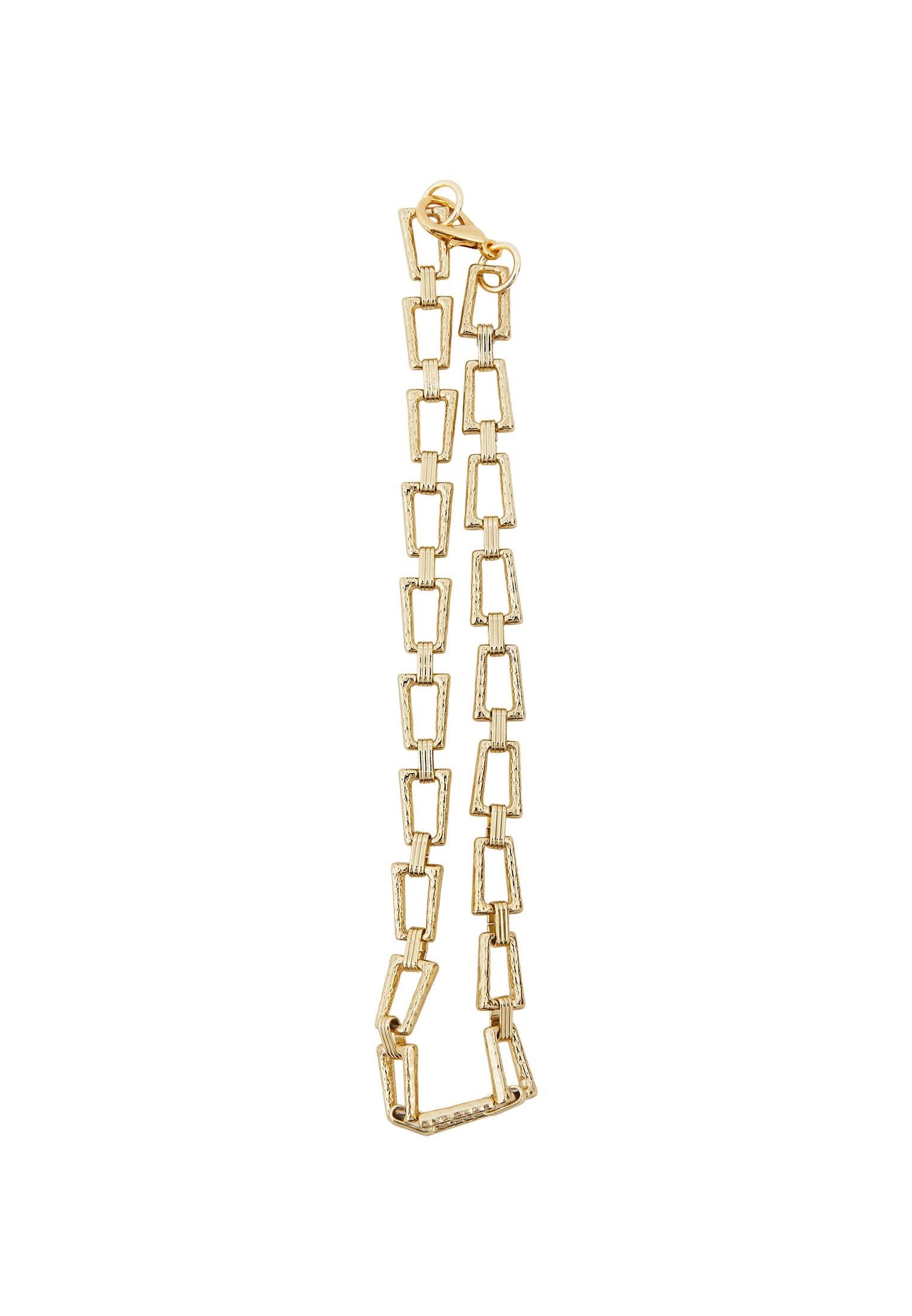 Eye-Catching Necklace Model - GOLD