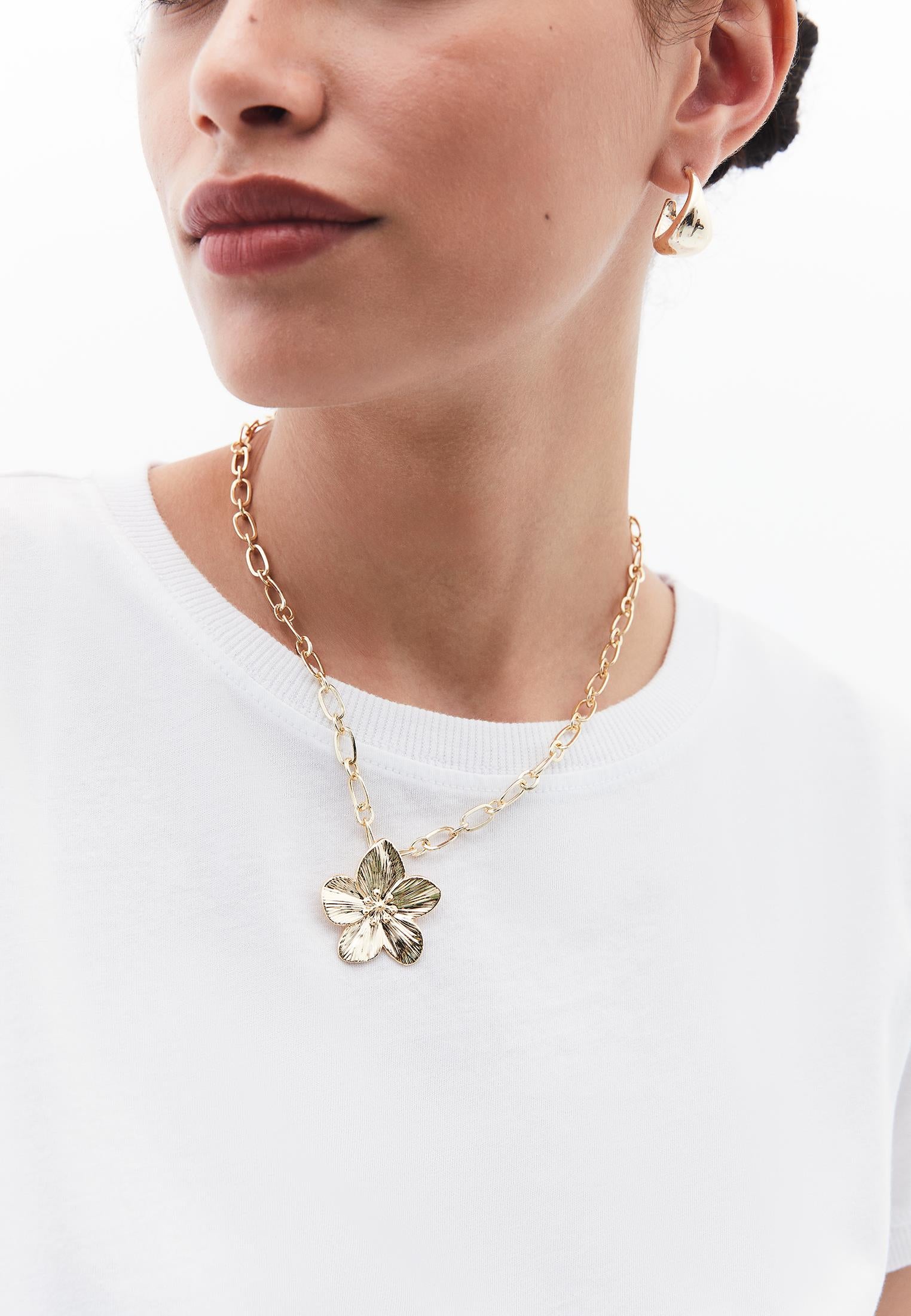 Necklace - GOLD