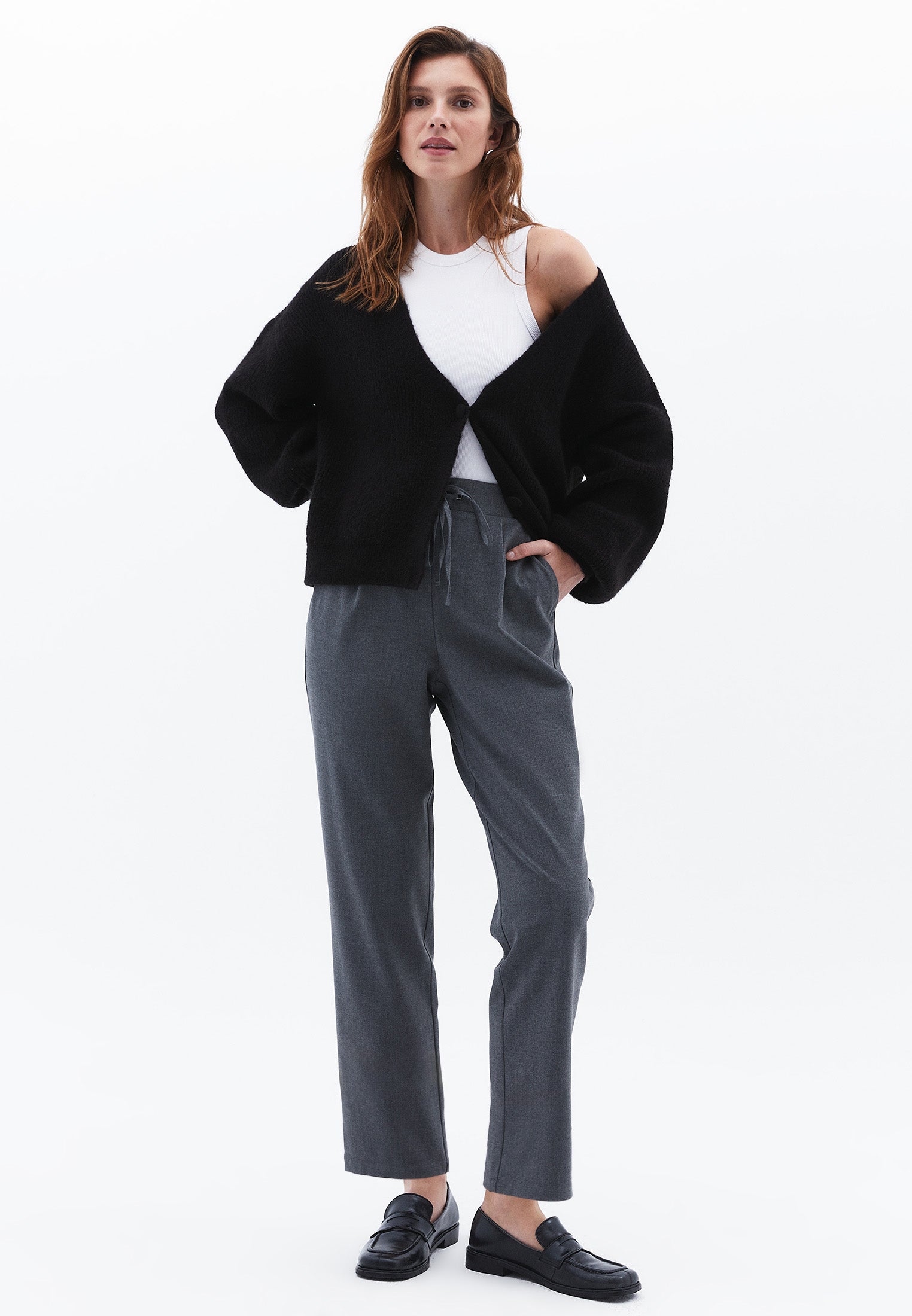 High Waist Carrot Pants With Pocket Detail - GRAY PINSTRIPE