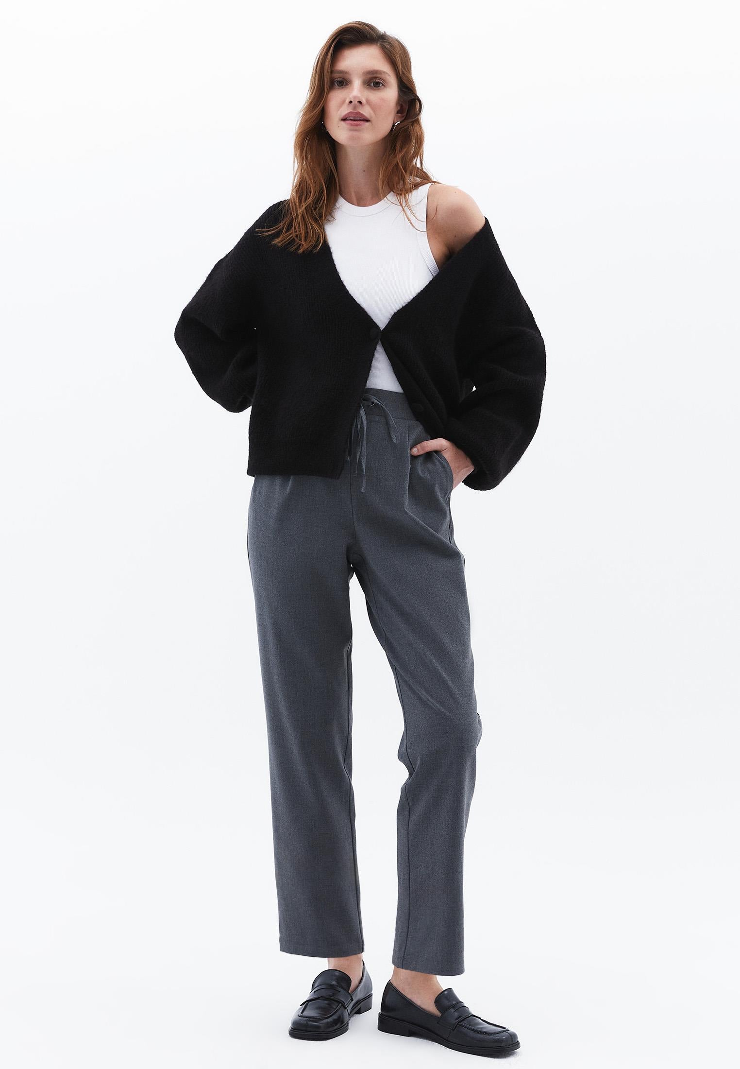 High Waist Carrot Pants With Pocket Detail - GRAY PINSTRIPE