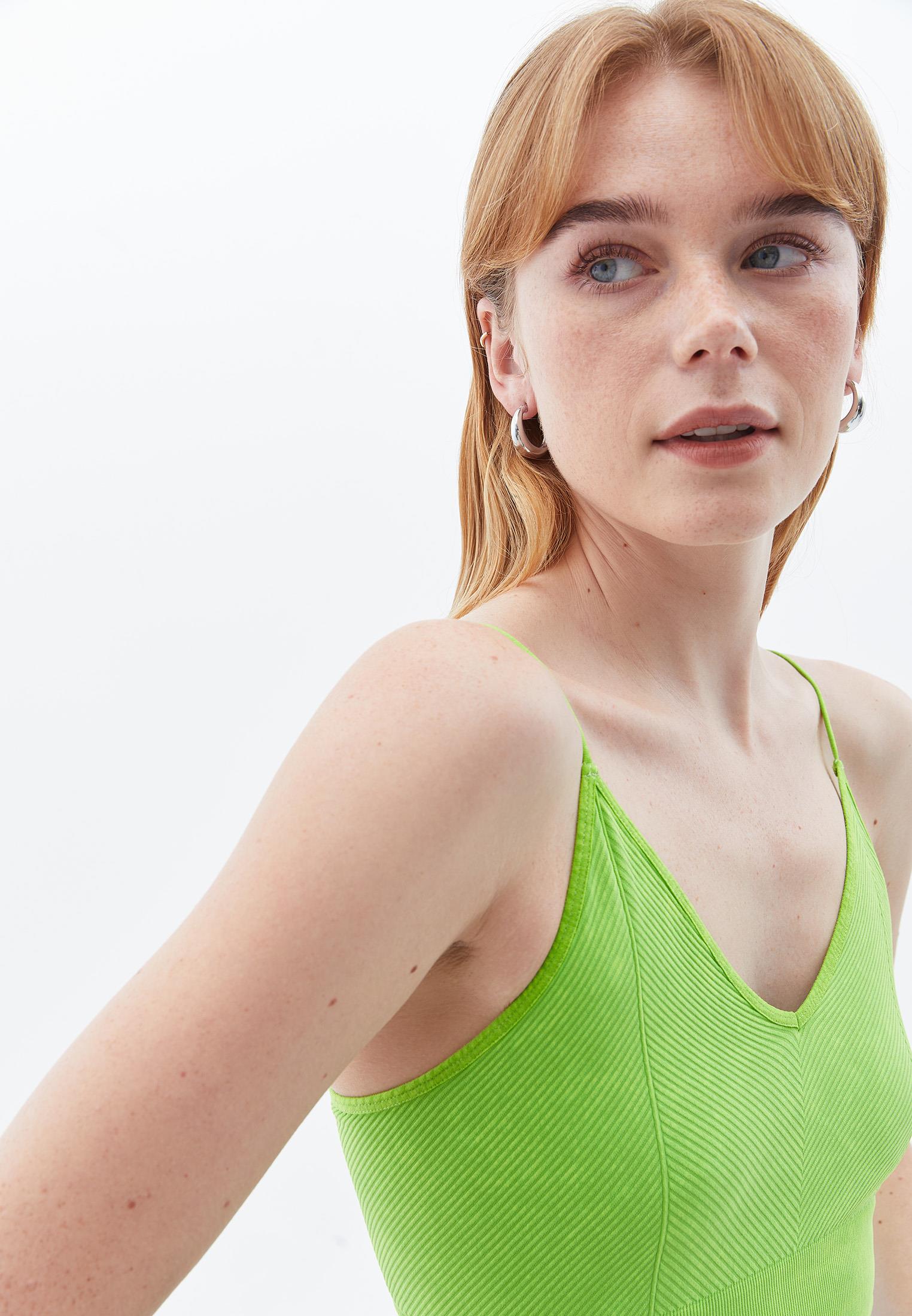 V Neck Undershirt - GREENERY
