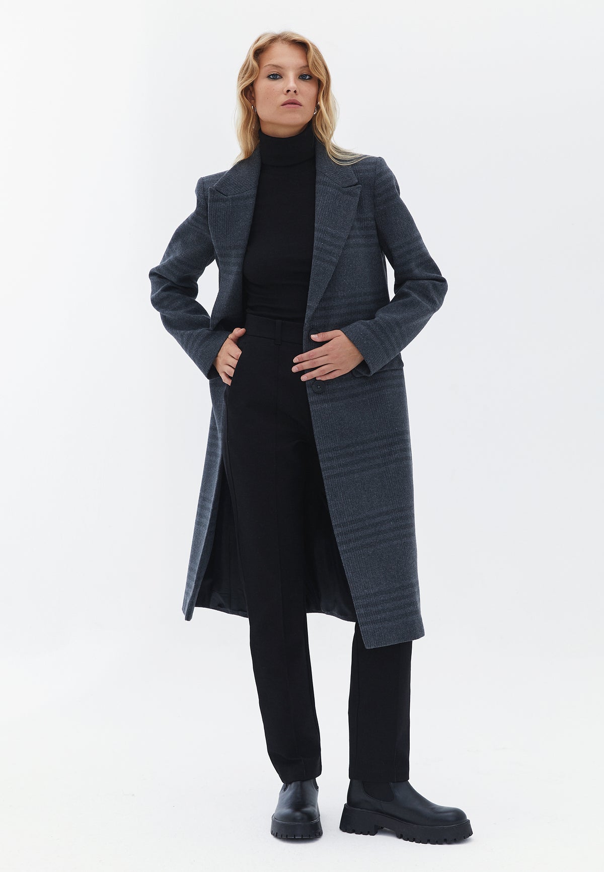 Long Buttoned Coat - GREY CHECK