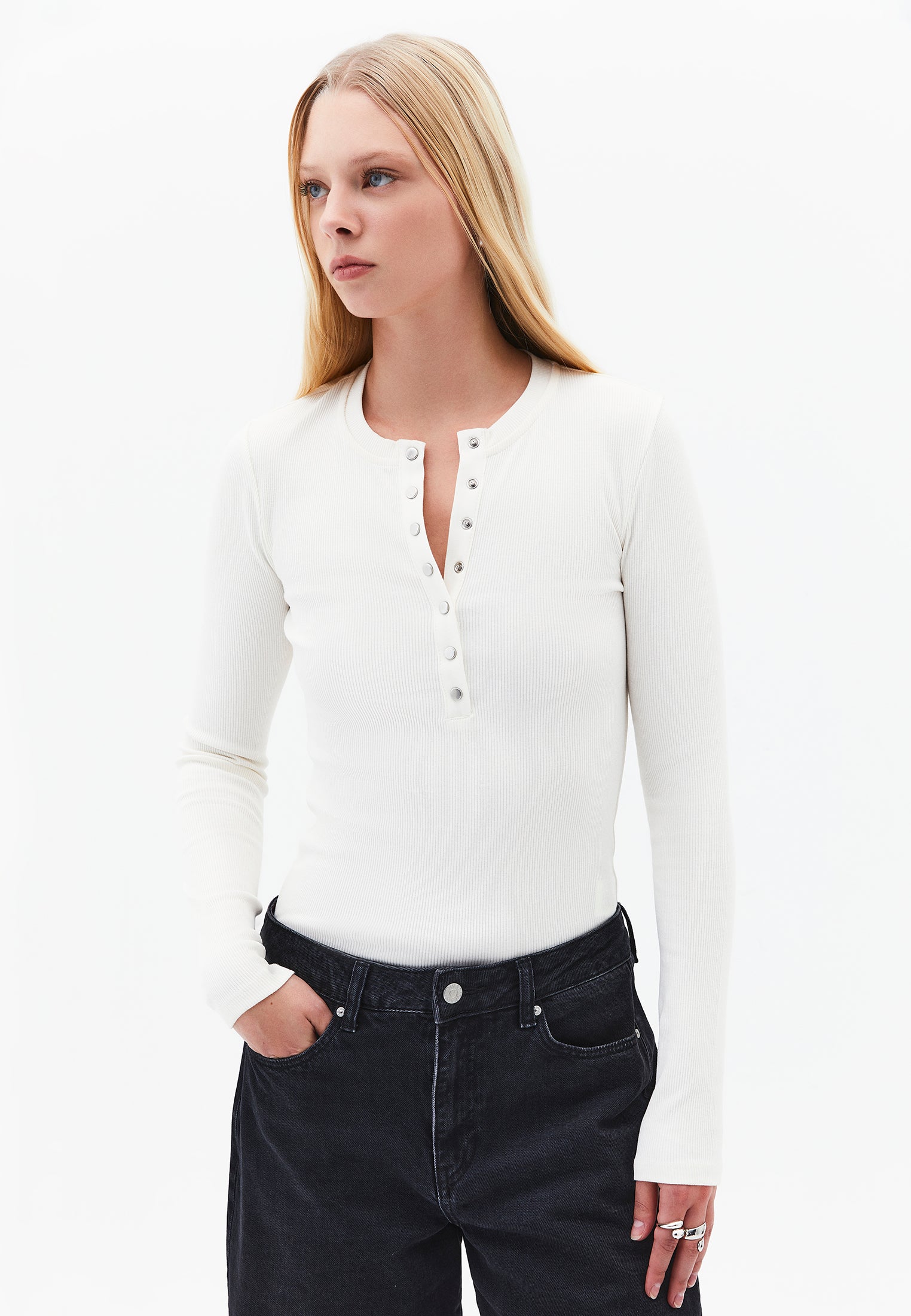 Crew Neck Long Sleeve T-Shirt - ICE MILK