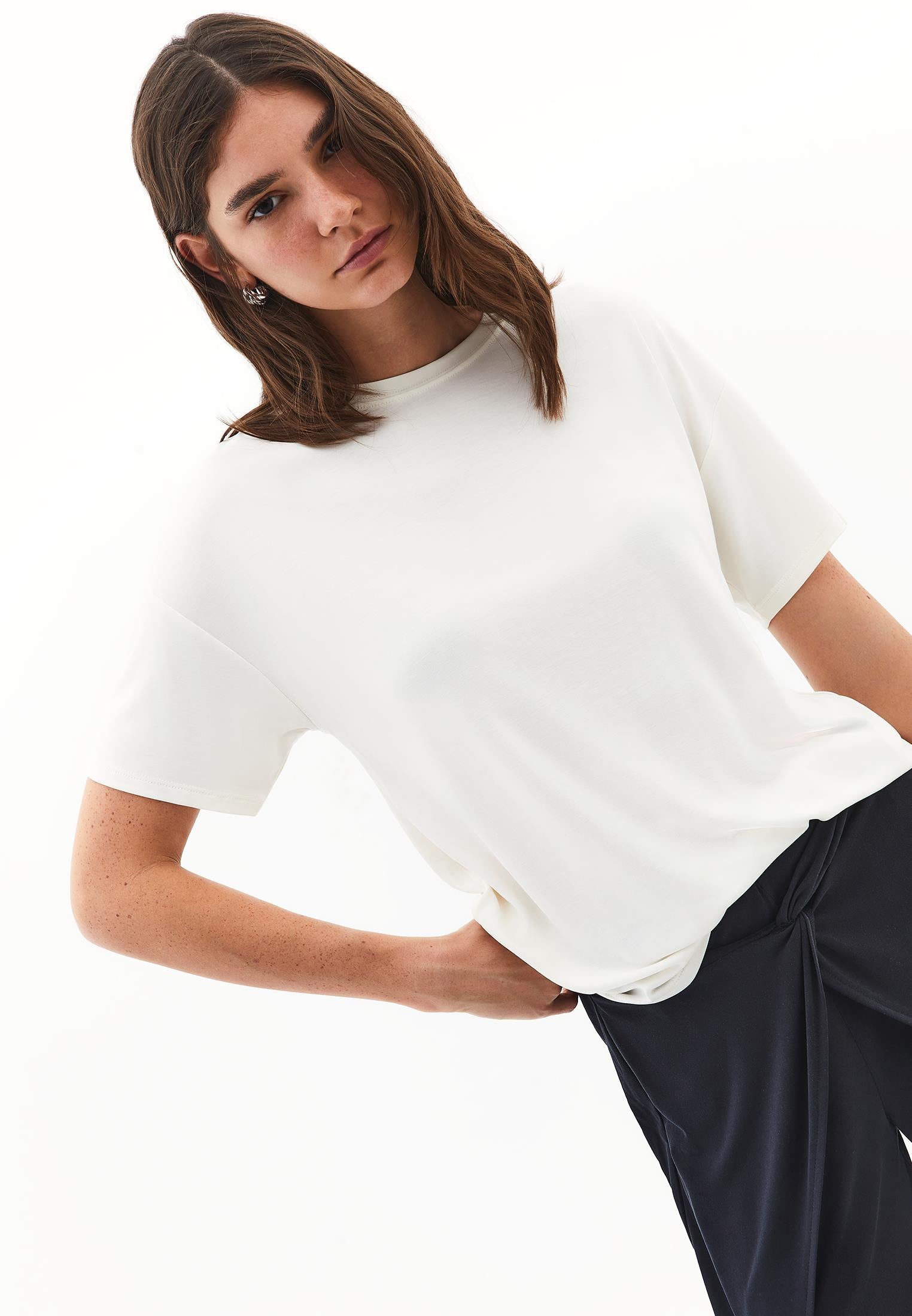 Standard Loose Short Sleeve T-Shirt - ICE MILK