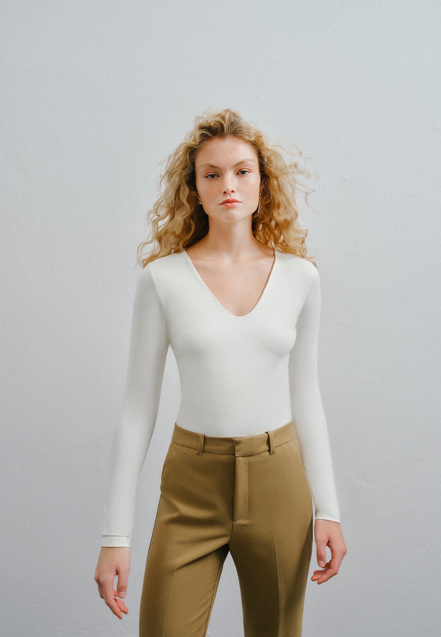 Long Sleeve V Neck Bodycon T-Shirt - ICE MILK