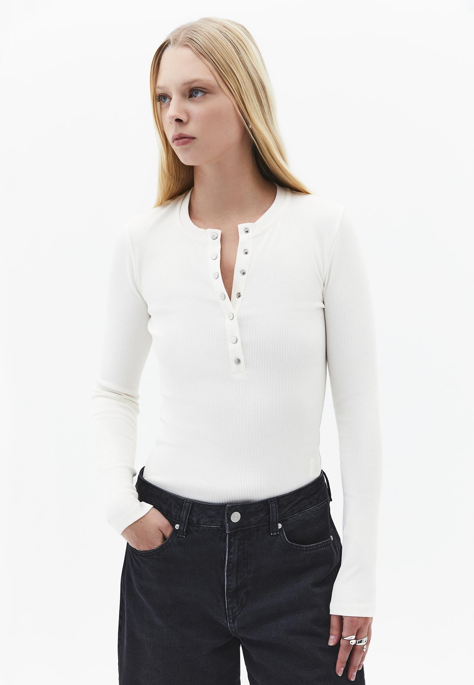 Crew Neck Long Sleeve T-Shirt - ICE MILK