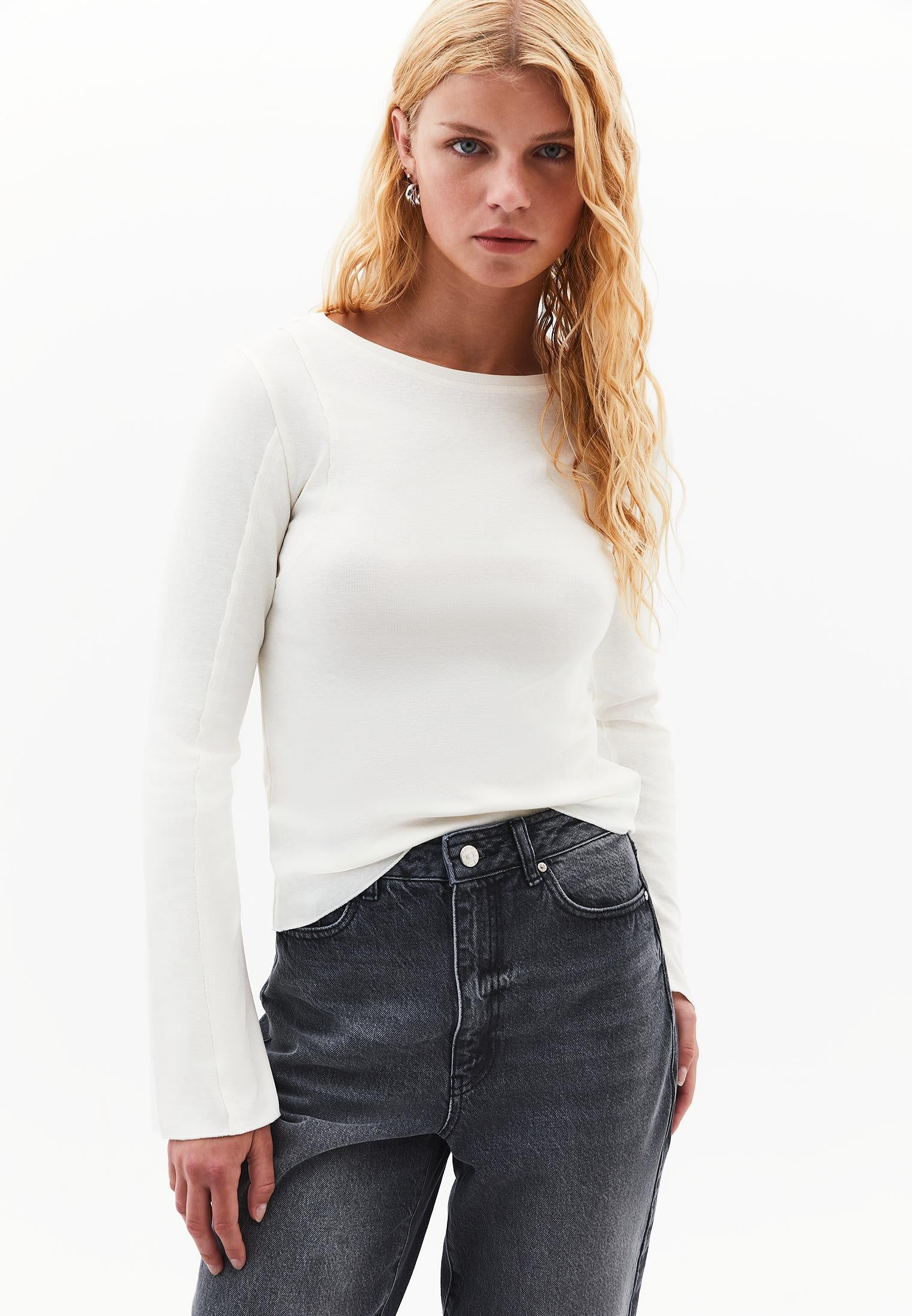 Boat Neck Slim T-Shirt - ICE MILK