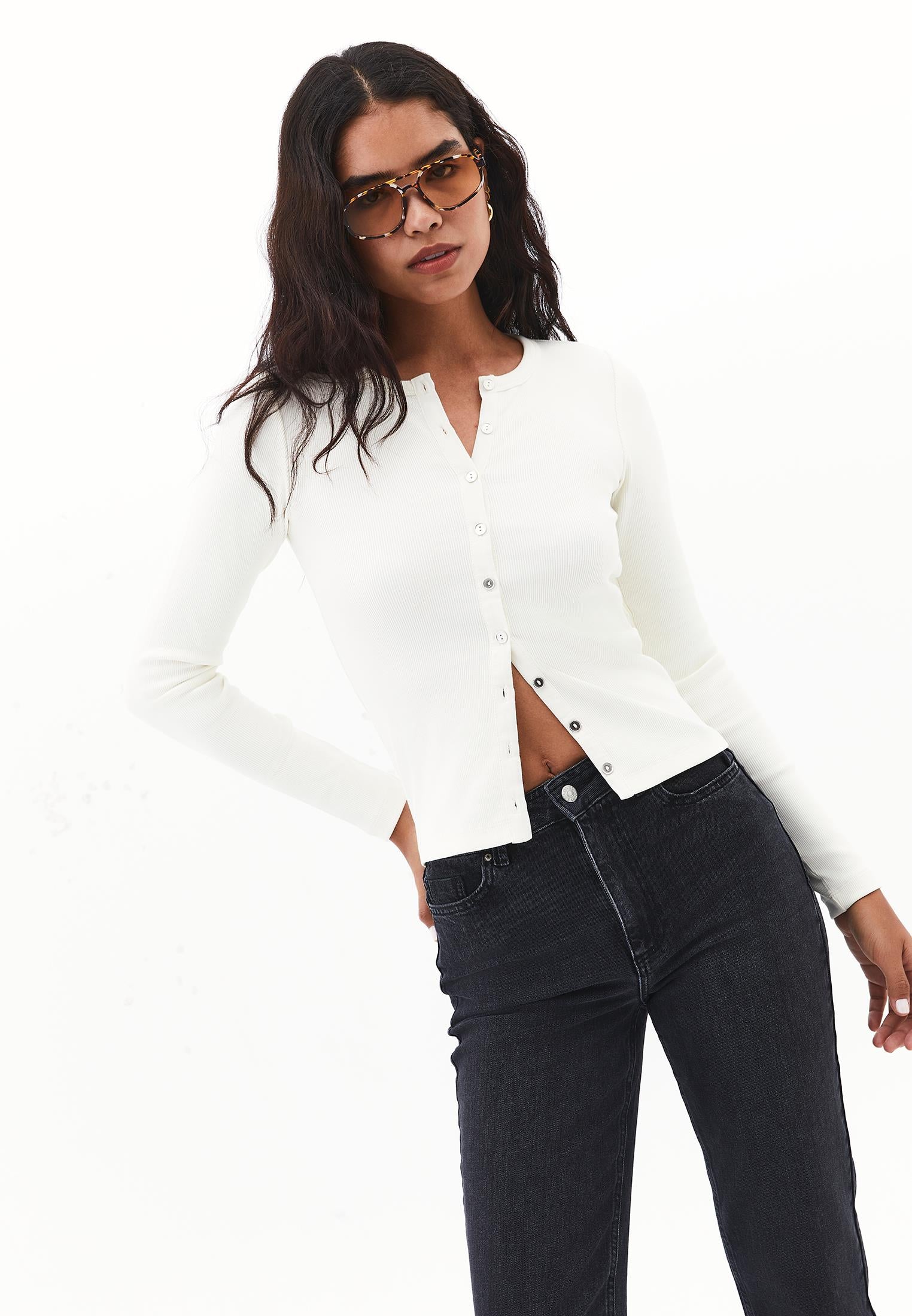 Crew Neck Long Sleeve T-Shirt - ICE MILK