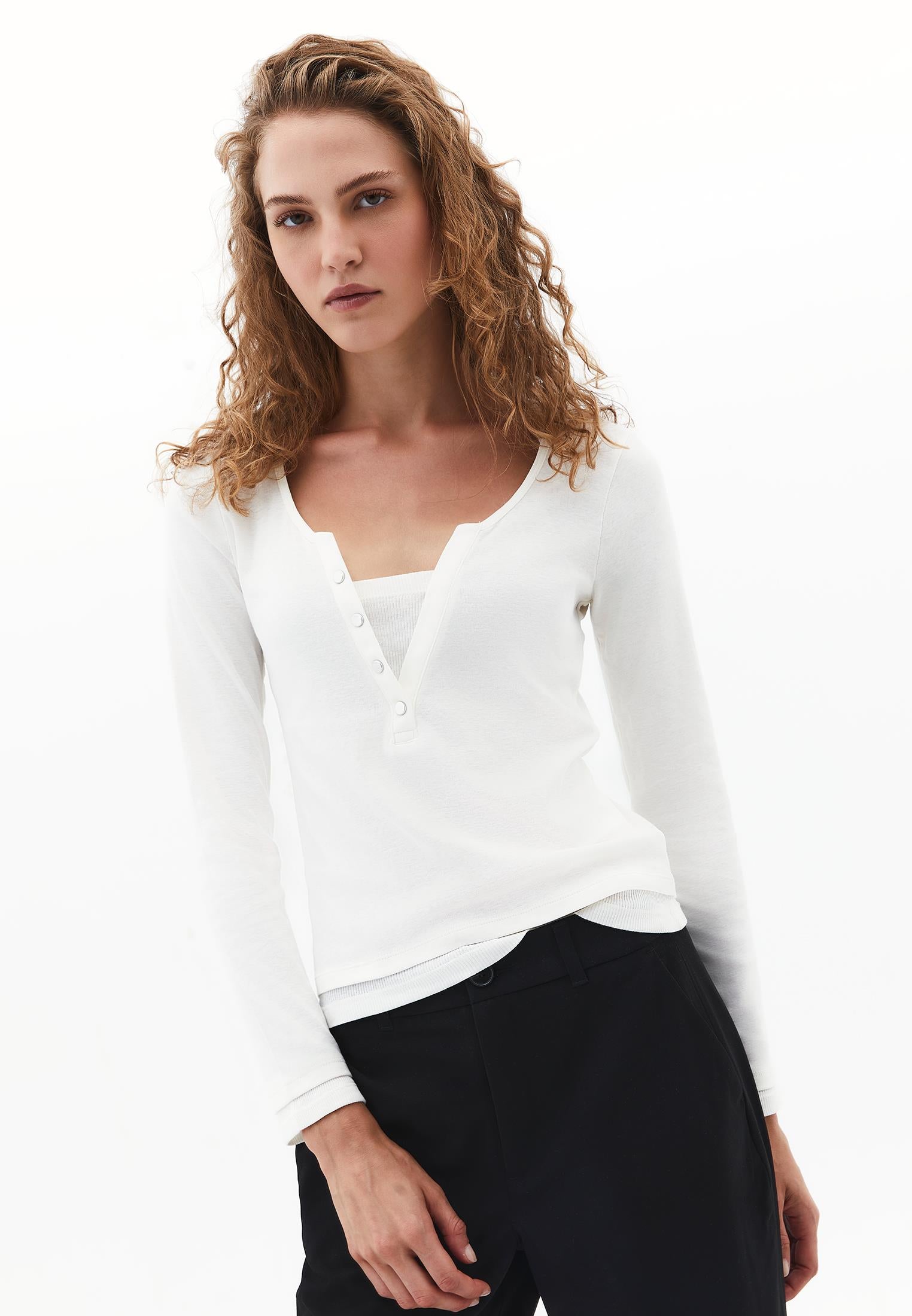 V Neck Long Sleeve T-Shirt - ICE MILK