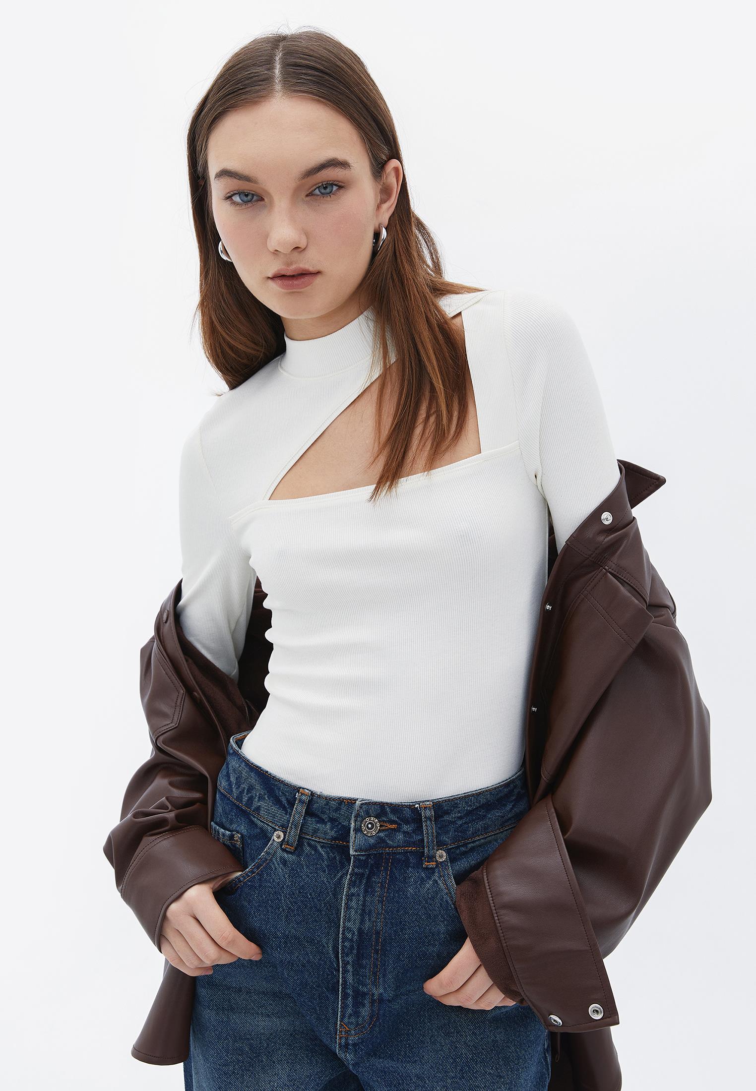 High Neck Long Sleeve Bodycon T-Shirt - ICE MILK