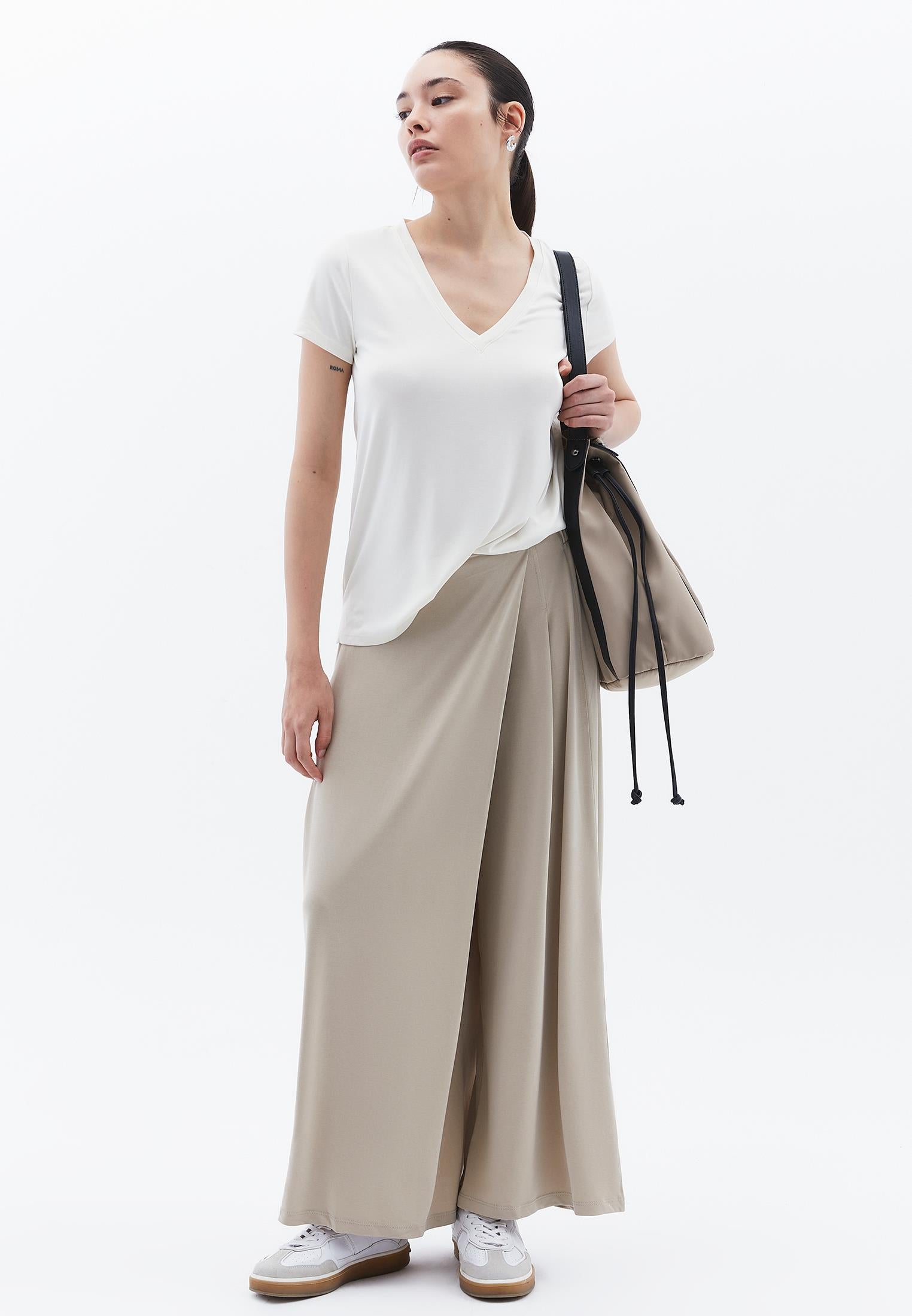 V Neck Loose Fit T-Shirt - ICE MILK