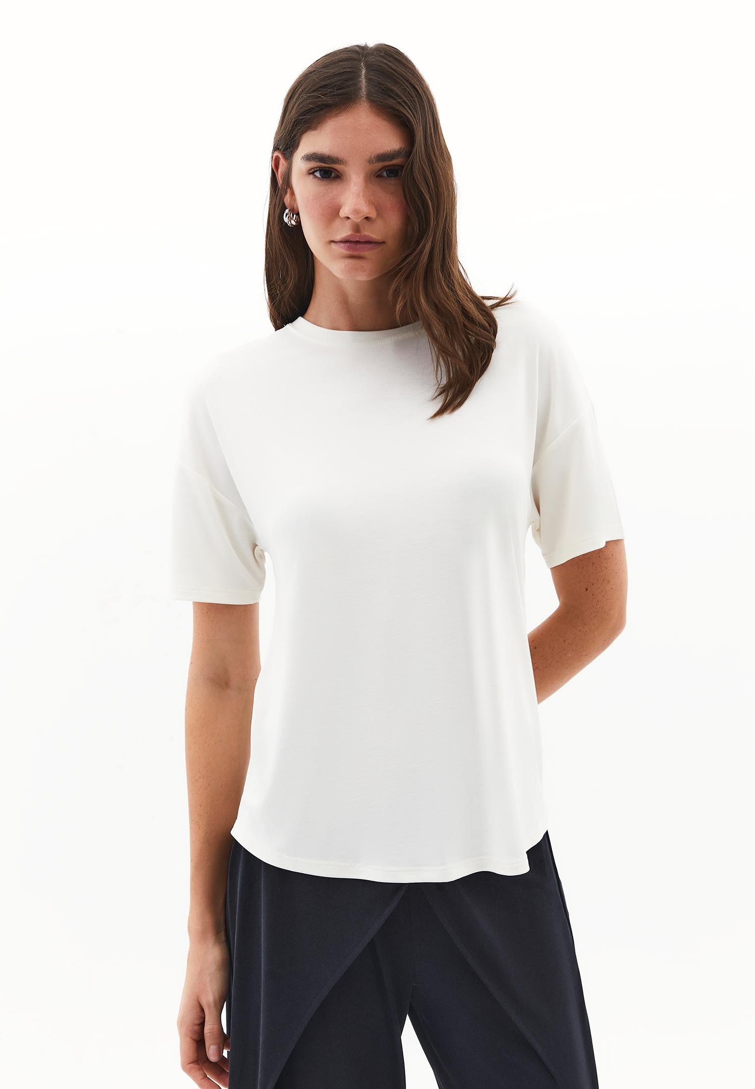 Standard Loose Short Sleeve T-Shirt - ICE MILK