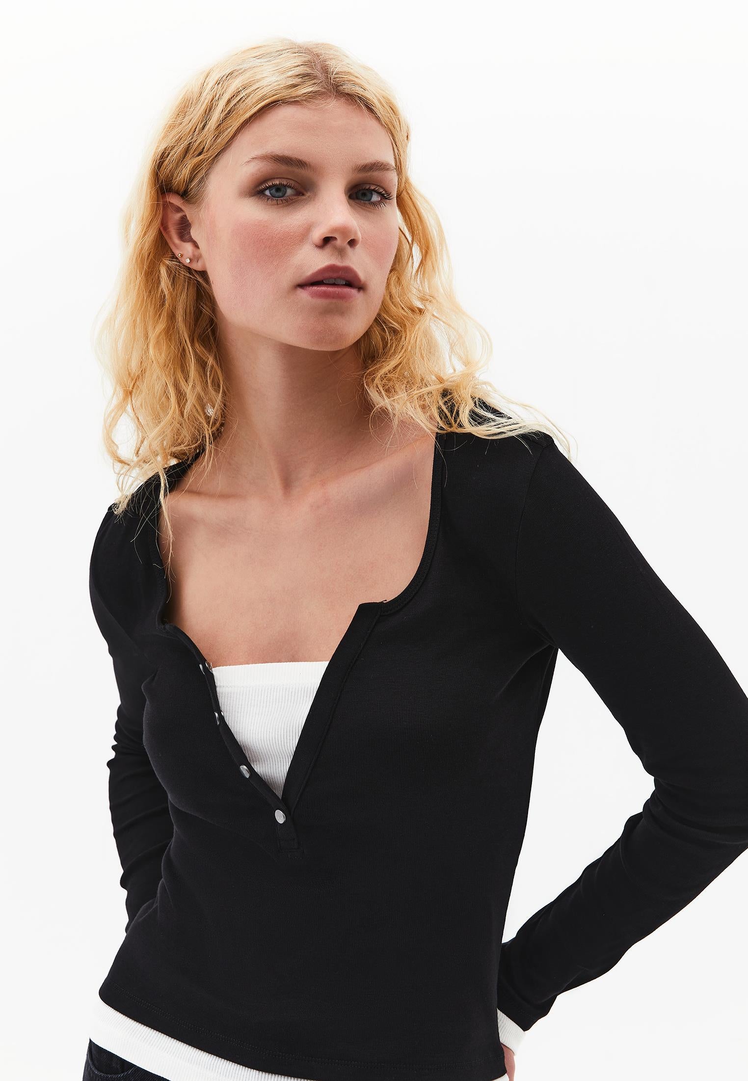 V Neck Long Sleeve T-Shirt - BLACK/ICE MILK