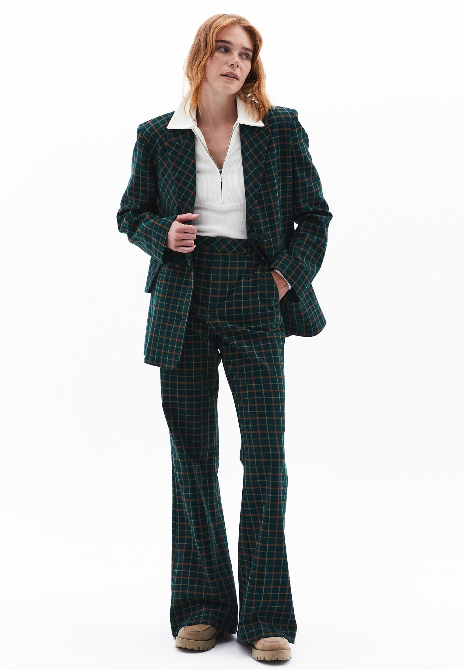 Long Sleeve Polo Collar Zipper Detail T-Shirt - ICE MILK