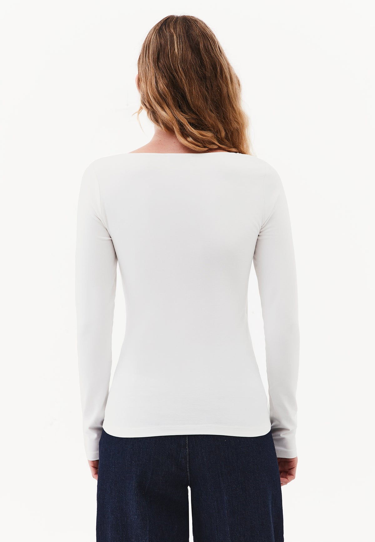 Long Sleeve U Neck Bodycon T-Shirt - ICE MILK