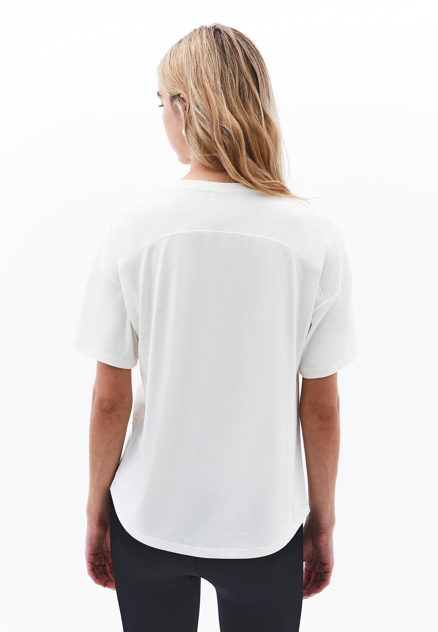 Crew Neck Short Sleeve T-Shirt - ICE MILK