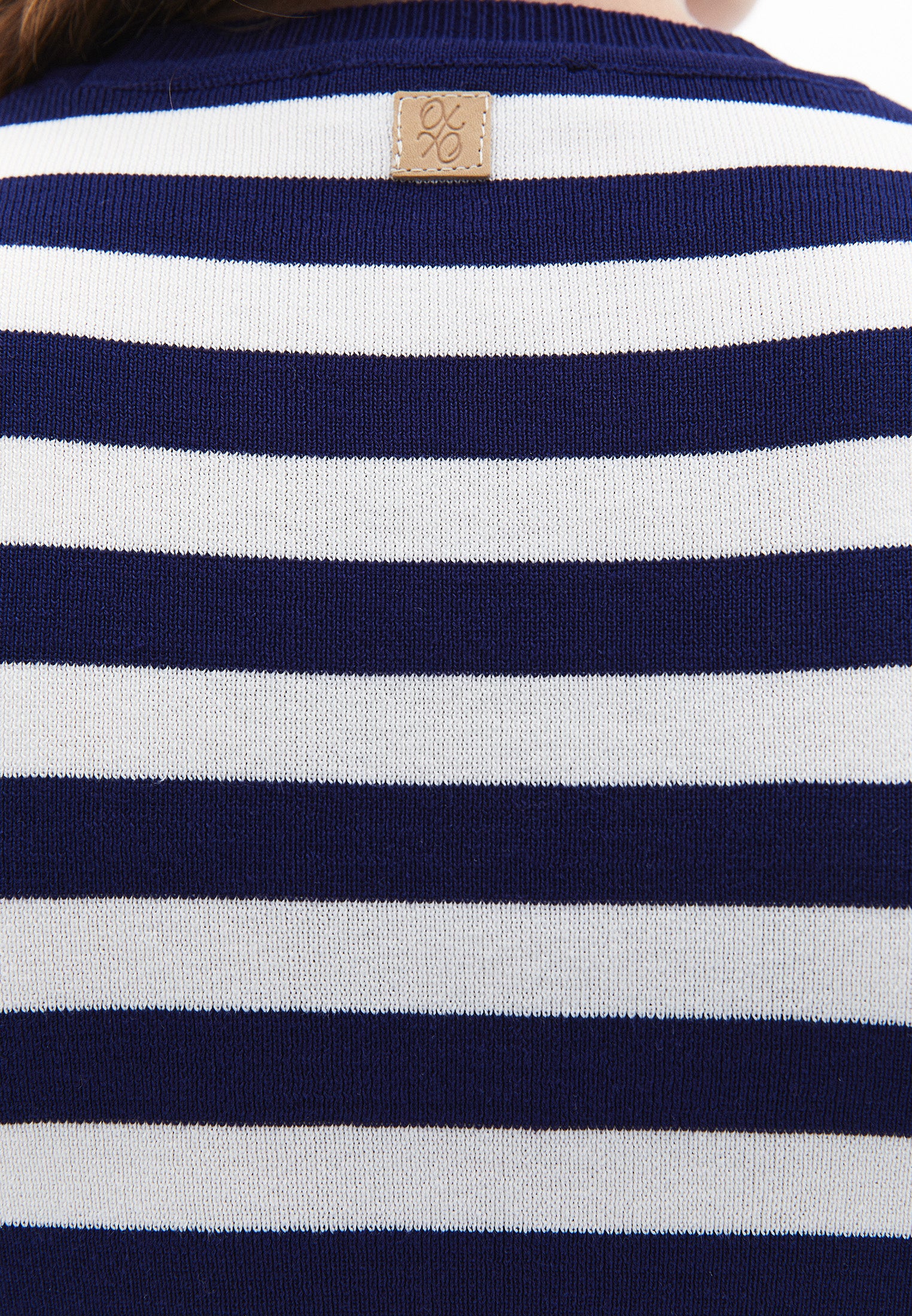 Sleeveless Crew Neck Crop Top - OCEAN CAVERN/ICE MILK