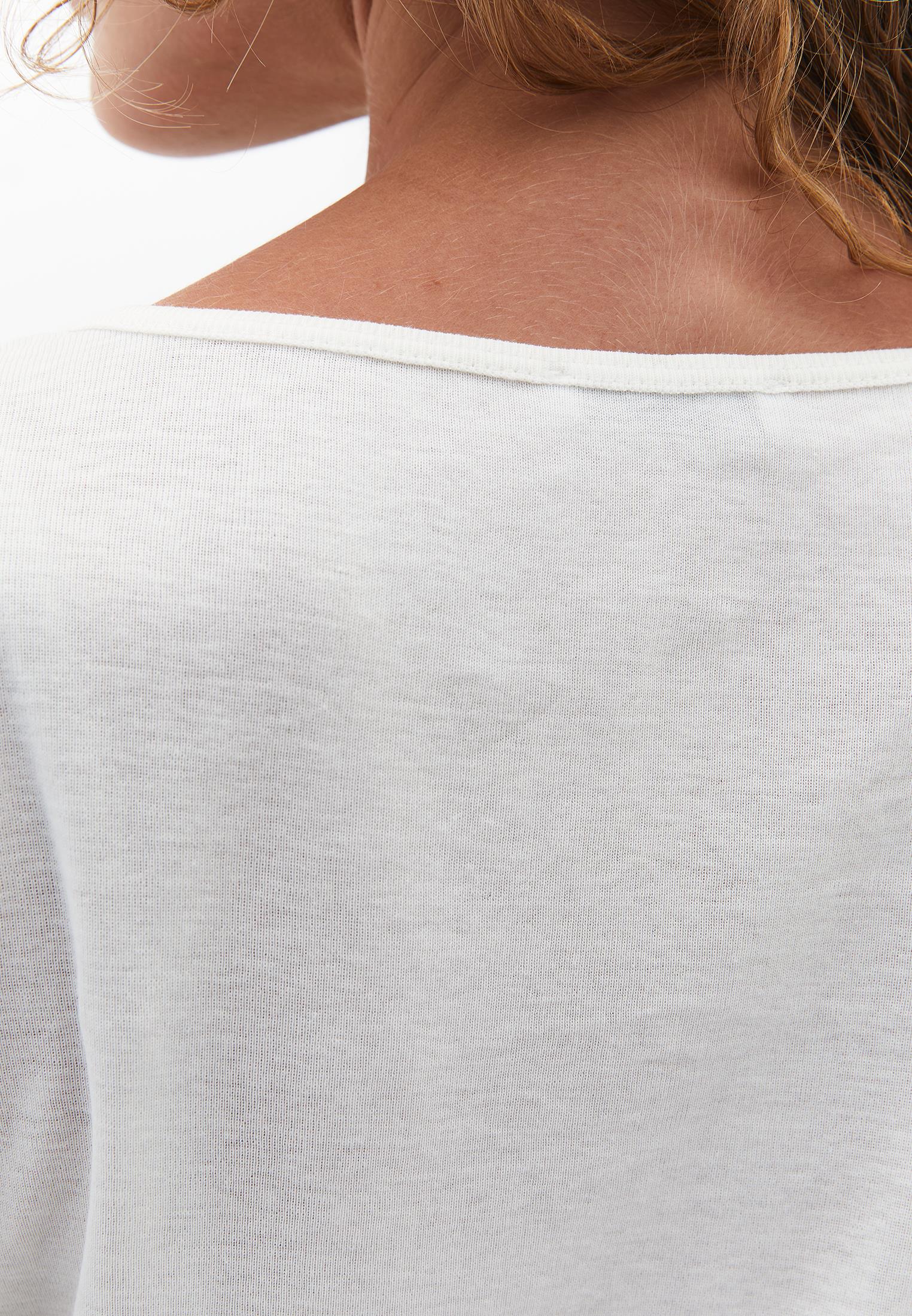 V Neck Long Sleeve T-Shirt - ICE MILK