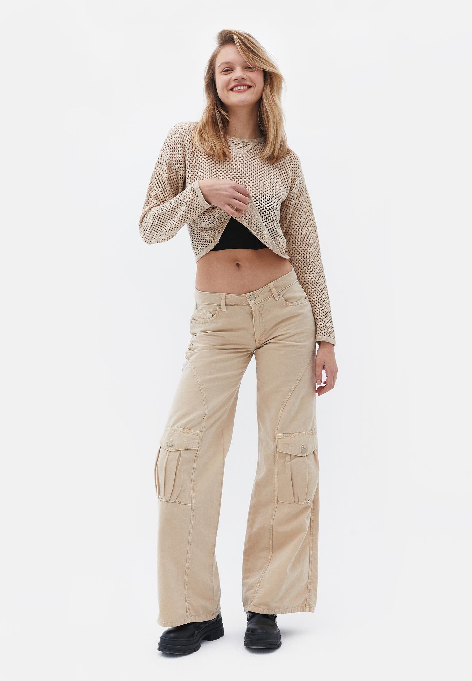Comfy Cropped Pullover - LIGHT GOLD