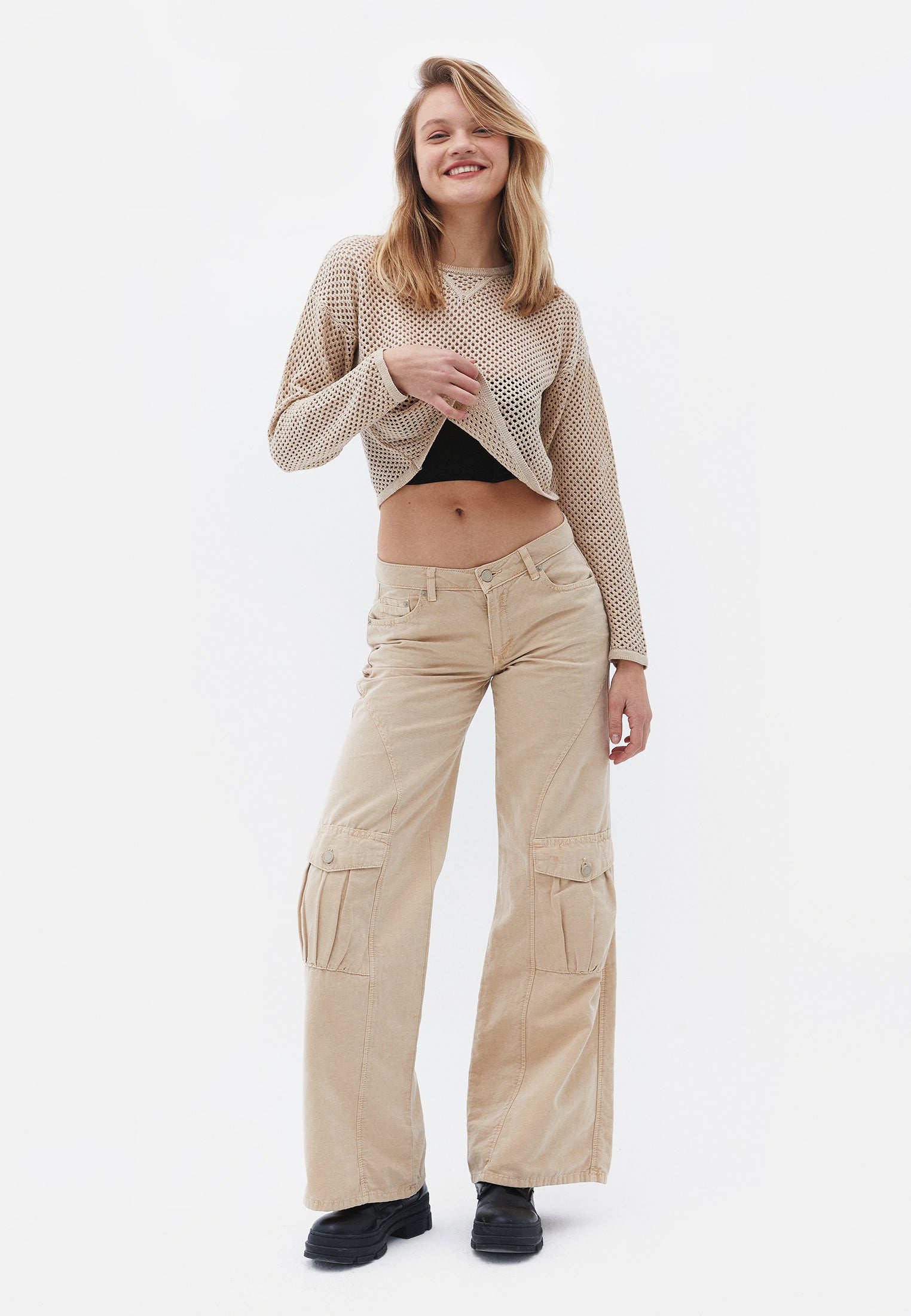 Comfy Cropped Pullover - LIGHT GOLD