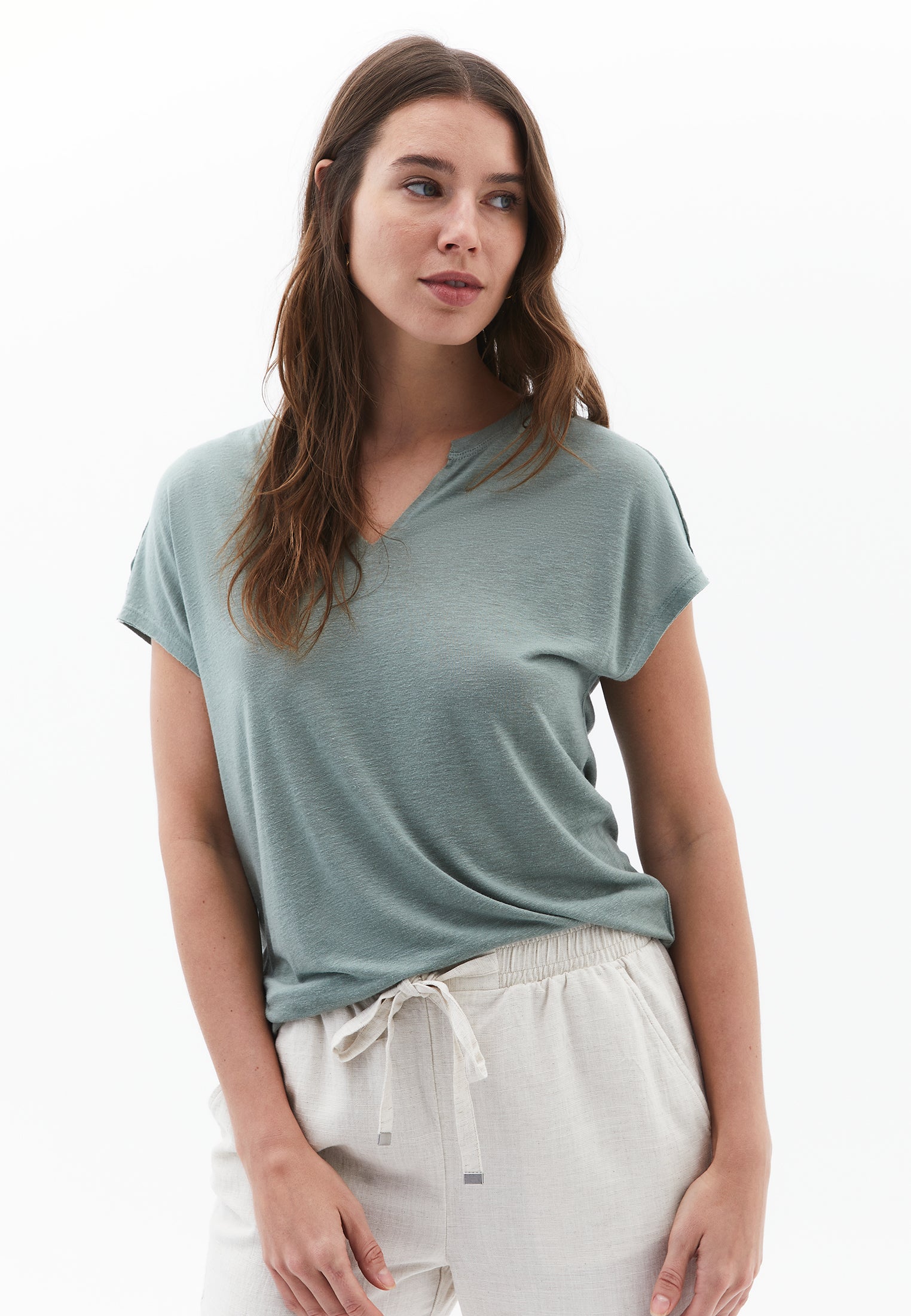 V Neck Short Sleeve T-Shirt - LILY PAD