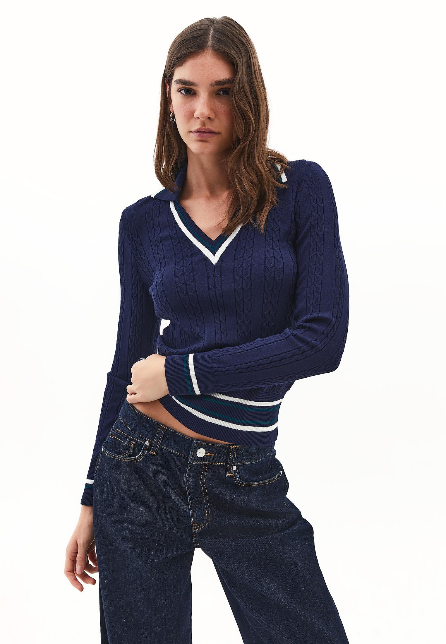 Polo Neck V Neck Sweater - MIDNIGHT
