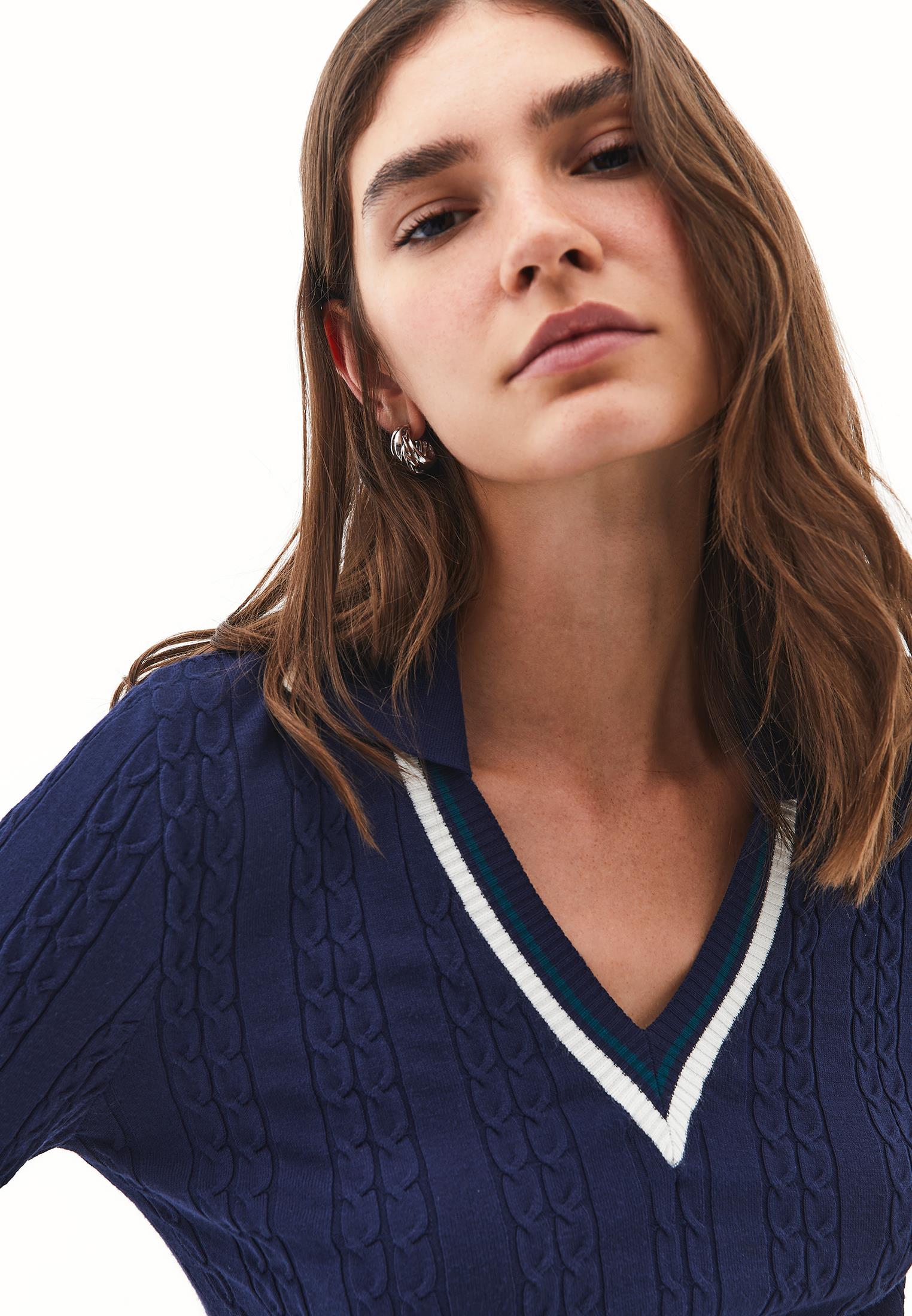 Polo Neck V Neck Sweater - MIDNIGHT