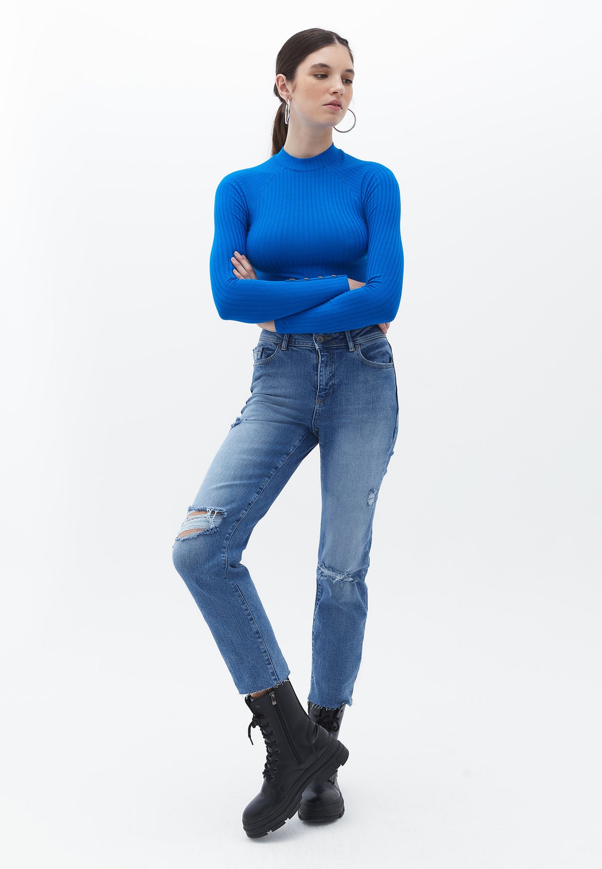 Straight Leg Five Pocket Jeans - MID DENIM