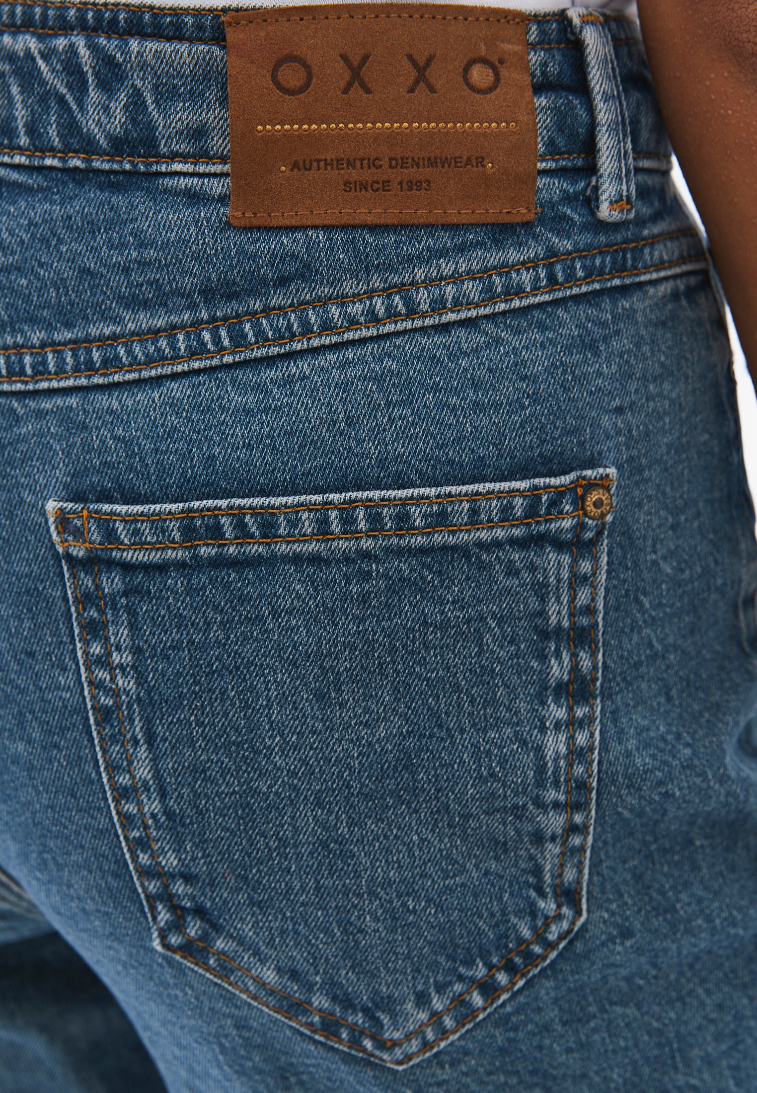 Ultra High Waist Five Pocket Straight Leg Pants - MID GREEN DENIM