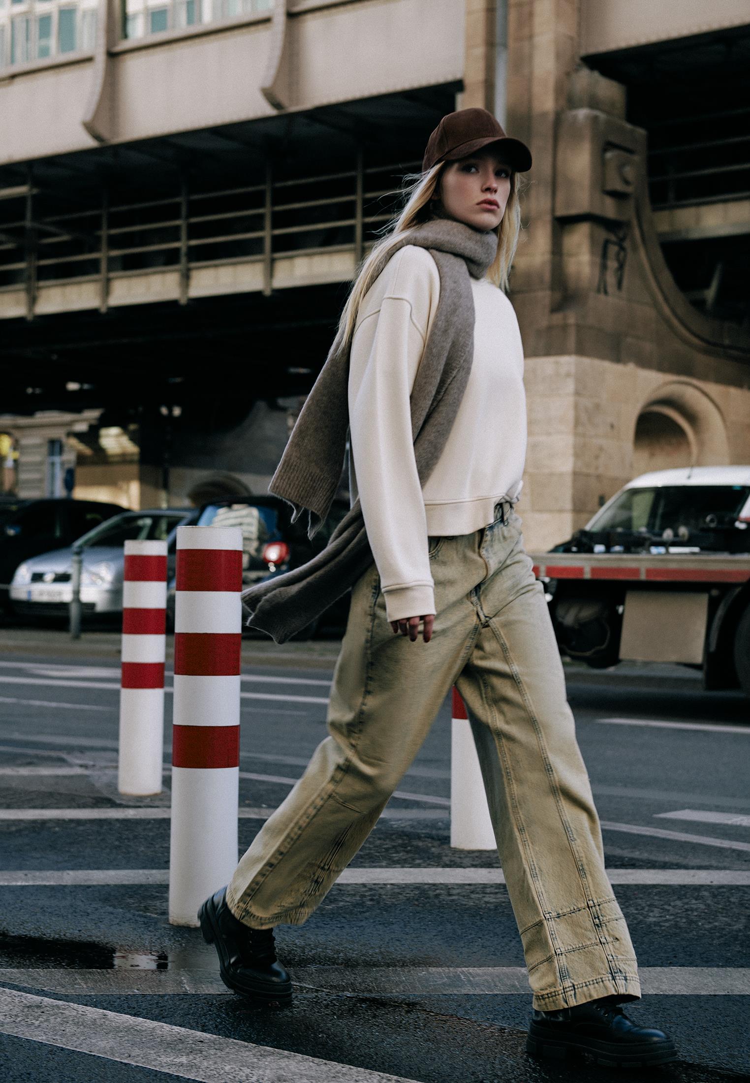 Baggy Pants With Cut-Out Details - MID SAND DENIM