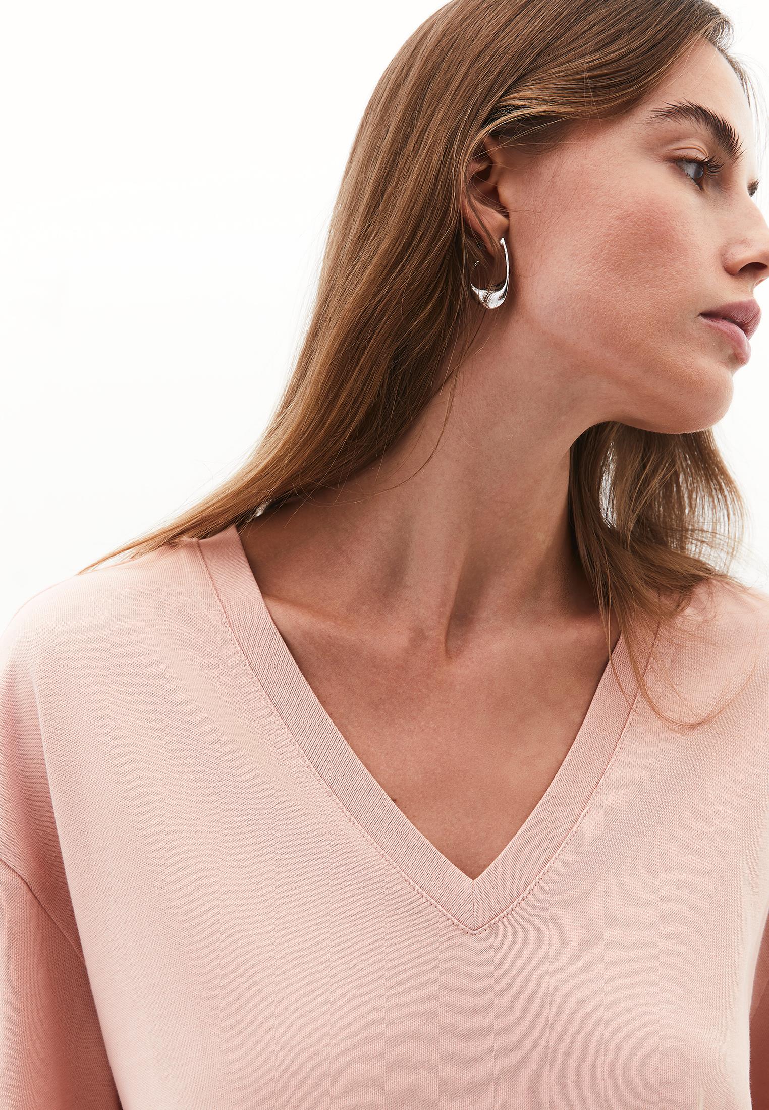 V Neck Boyfriend T-Shirt - MISTY ROSE