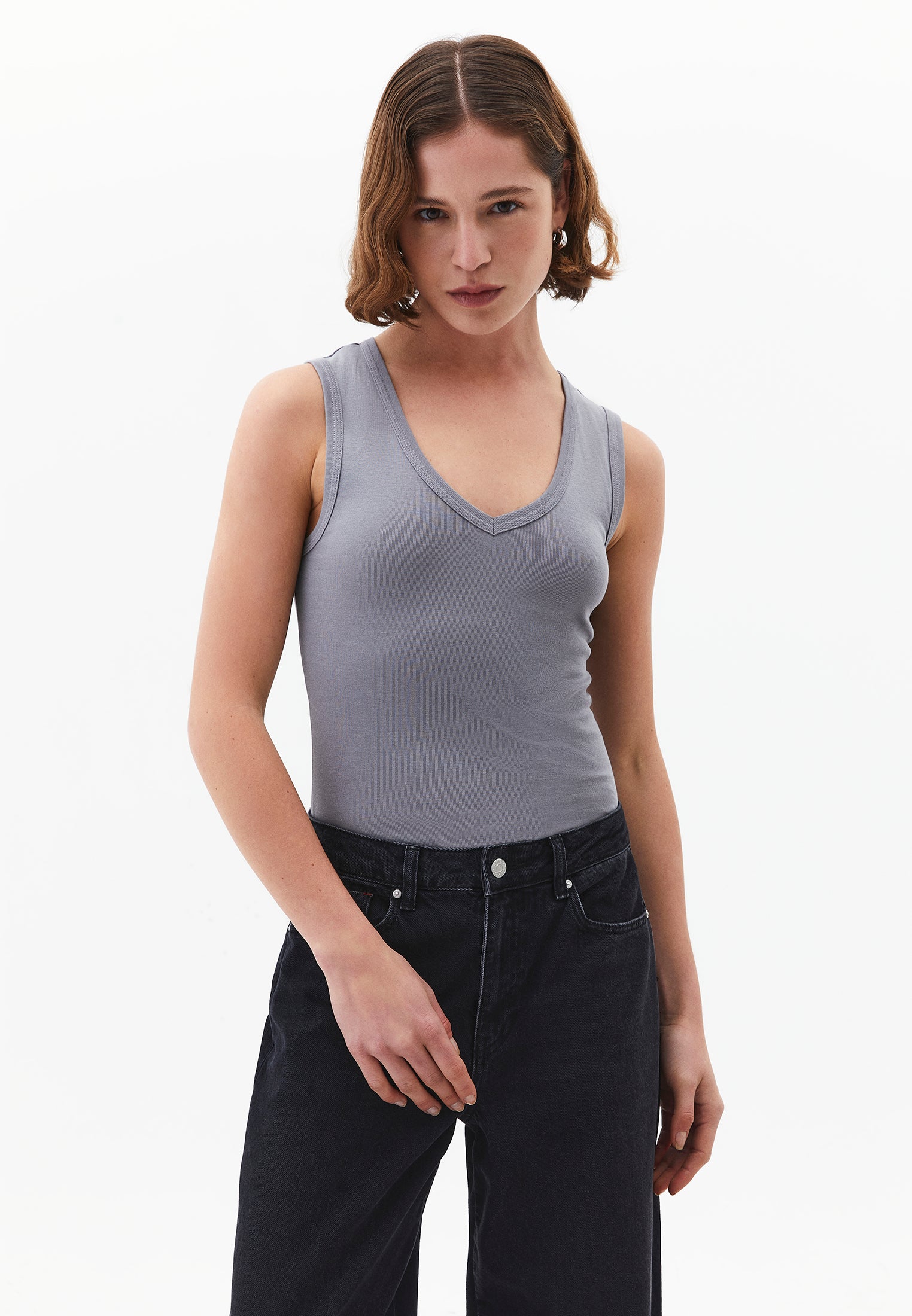 V Neck Bodycon Rib Tank Top - MONUMENT